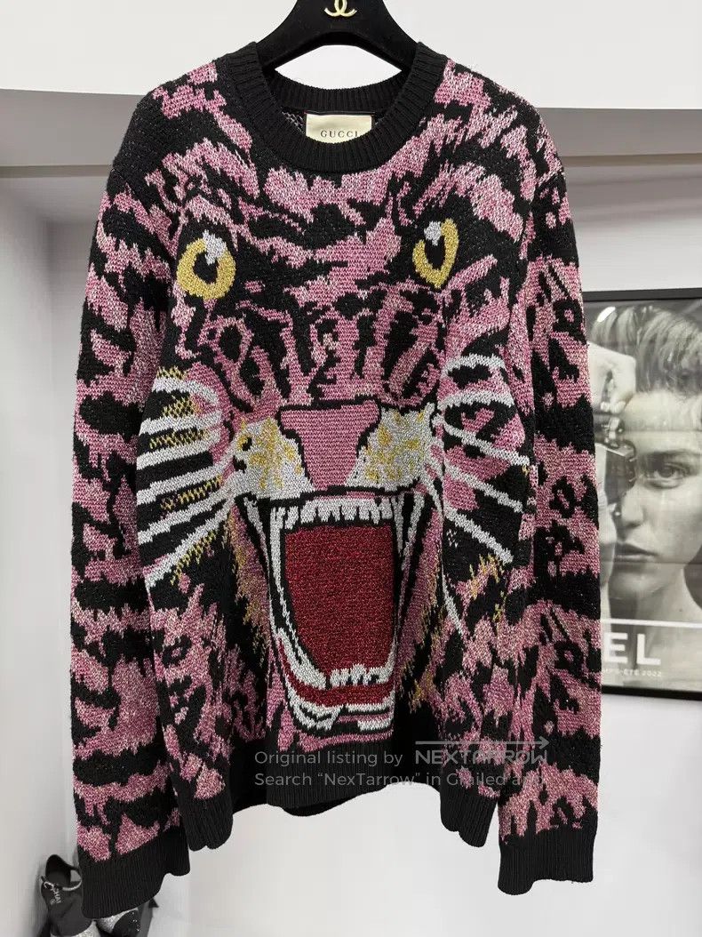 Gucci Pink tiger head sweater