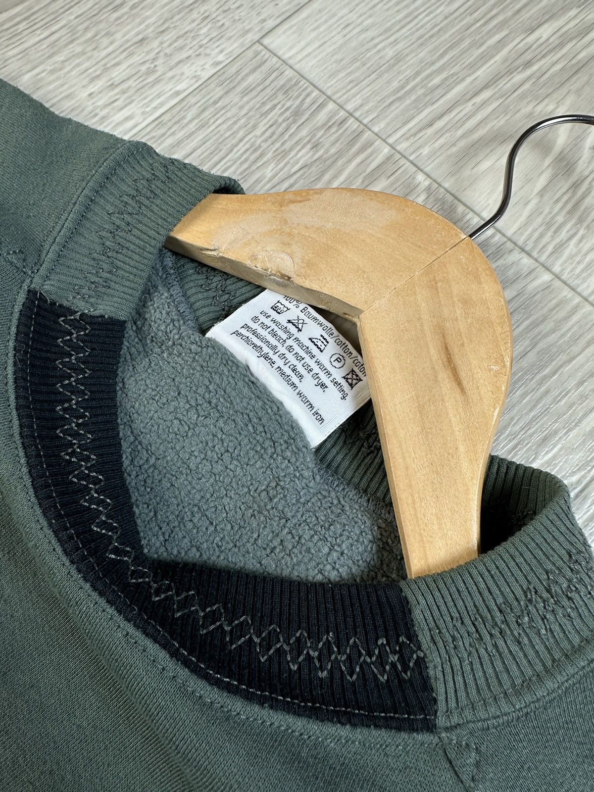 Hugo Boss × Vintage Vintage Hugo Boss Sweatshirt Crewneck Boxy Big Logo Size US L / EU 52-54 / 3 - 8 Thumbnail