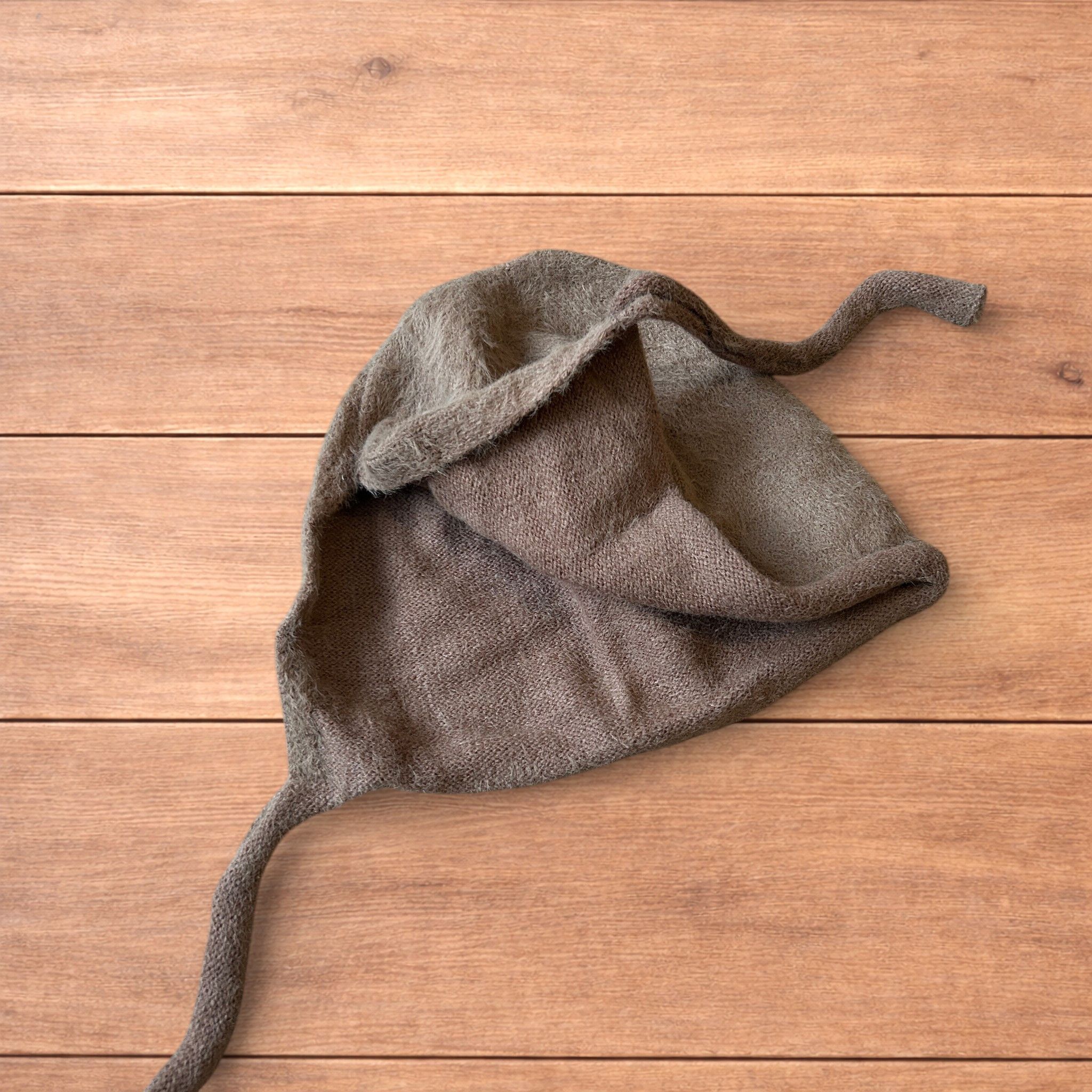 Japanese Brand Y2k Japanese knitted bonnet ear flap hat in coffee brown. Size ONE SIZE - 3 Thumbnail