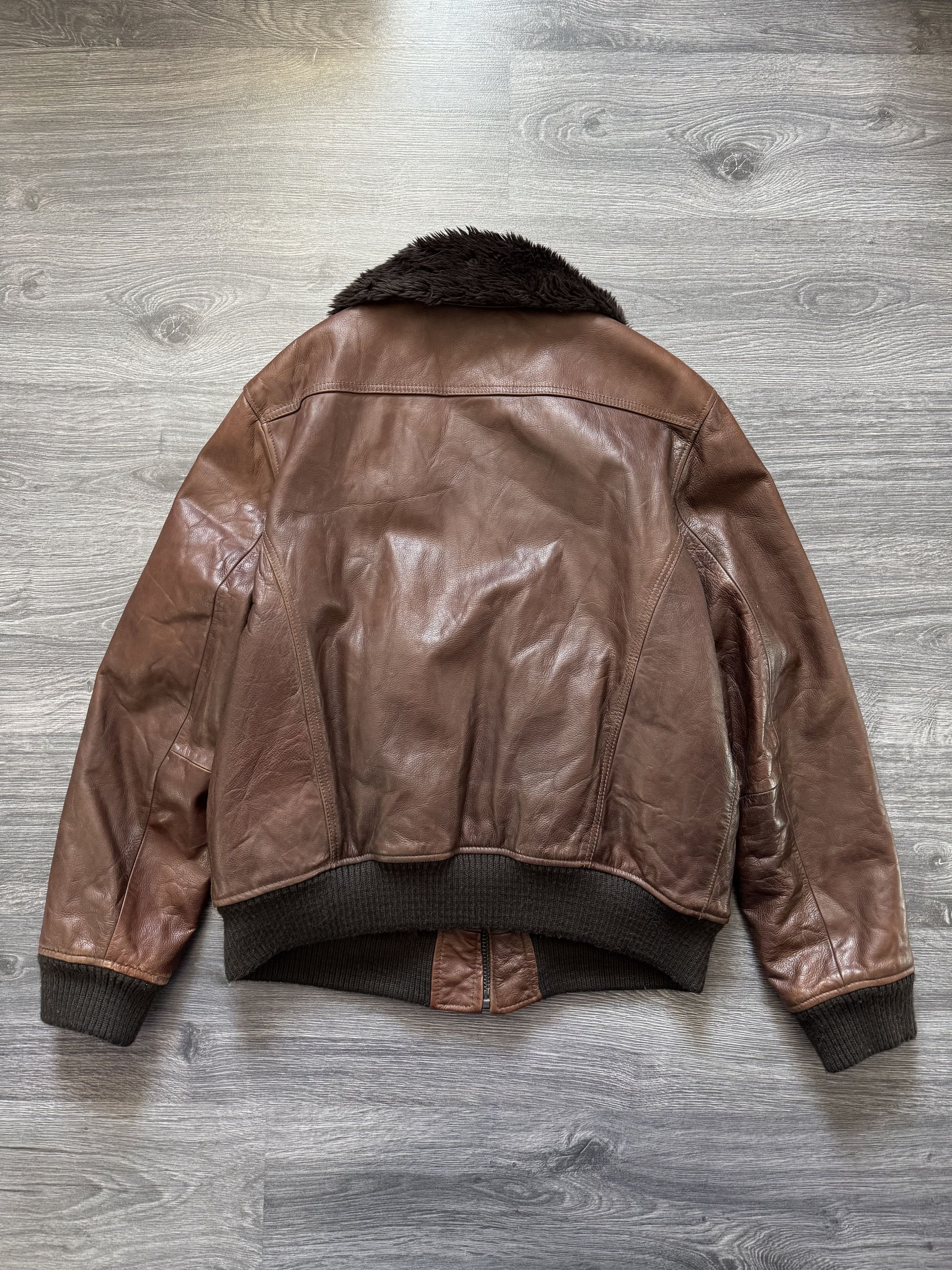 Leather Vintage A2 Leather Bomber Jacket with Faux Fur Lining Size US L / EU 52-54 / 3 - 2 Thumbnail
