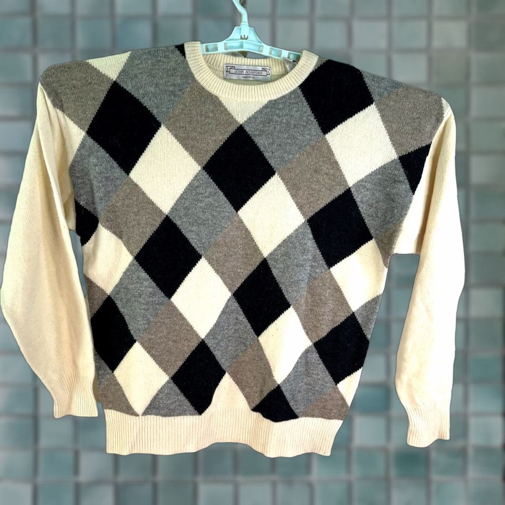 Vintage John Ashford Argyle Sweater Men’s Pullover Size L Ivory Wool V-Neck Long Sleeve Classic Casual Size US L / EU 52-54 / 3 - 1 Thumbnail