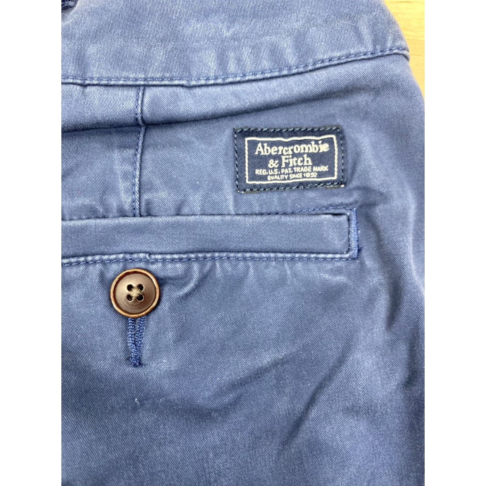 Abercrombie & Fitch Abercrombie & Fitch Mens Chino Shorts Regular Stretch Cotton Blue Sz 28 Flat Front Casual Front Zip Size US 28 / EU 44 - 3 Thumbnail