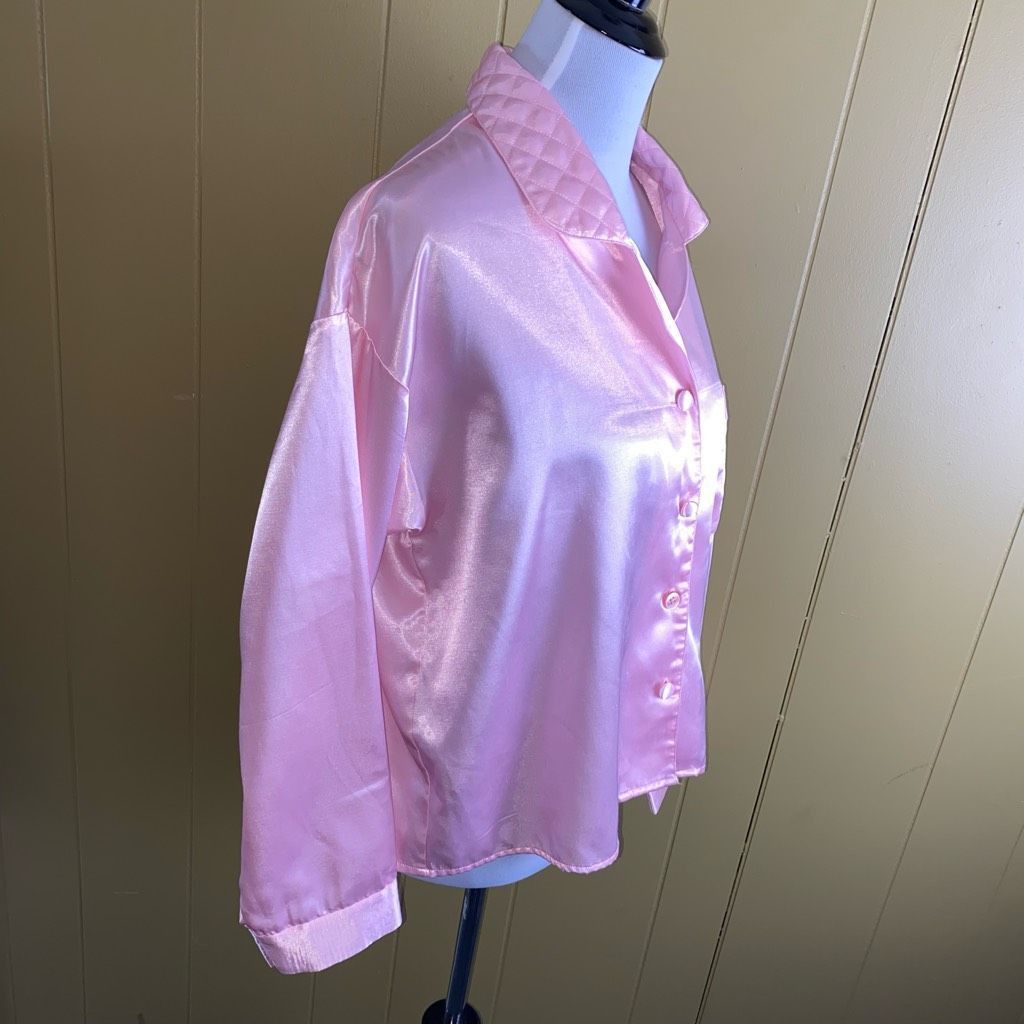 Victoria's Secret Victoria’s Secret women M Longsleeve top & shorts pajama set Size ONE SIZE - 11 Thumbnail