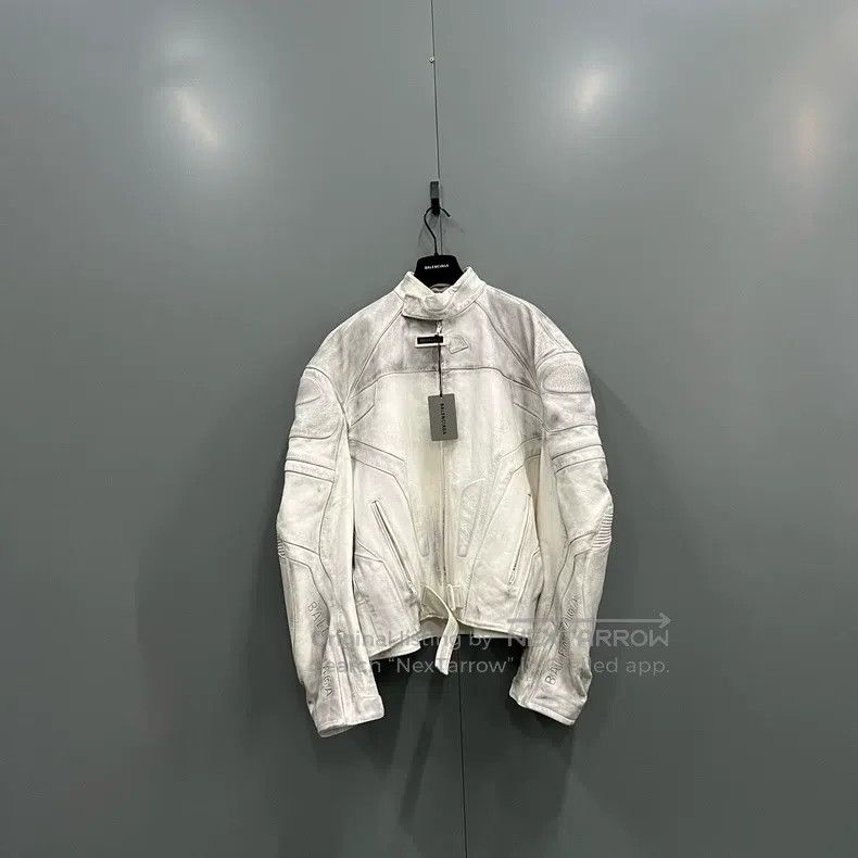 Balenciaga Balenciaga Distressed leather jacket Size US S / EU 44-46 / 1 - 1 Thumbnail