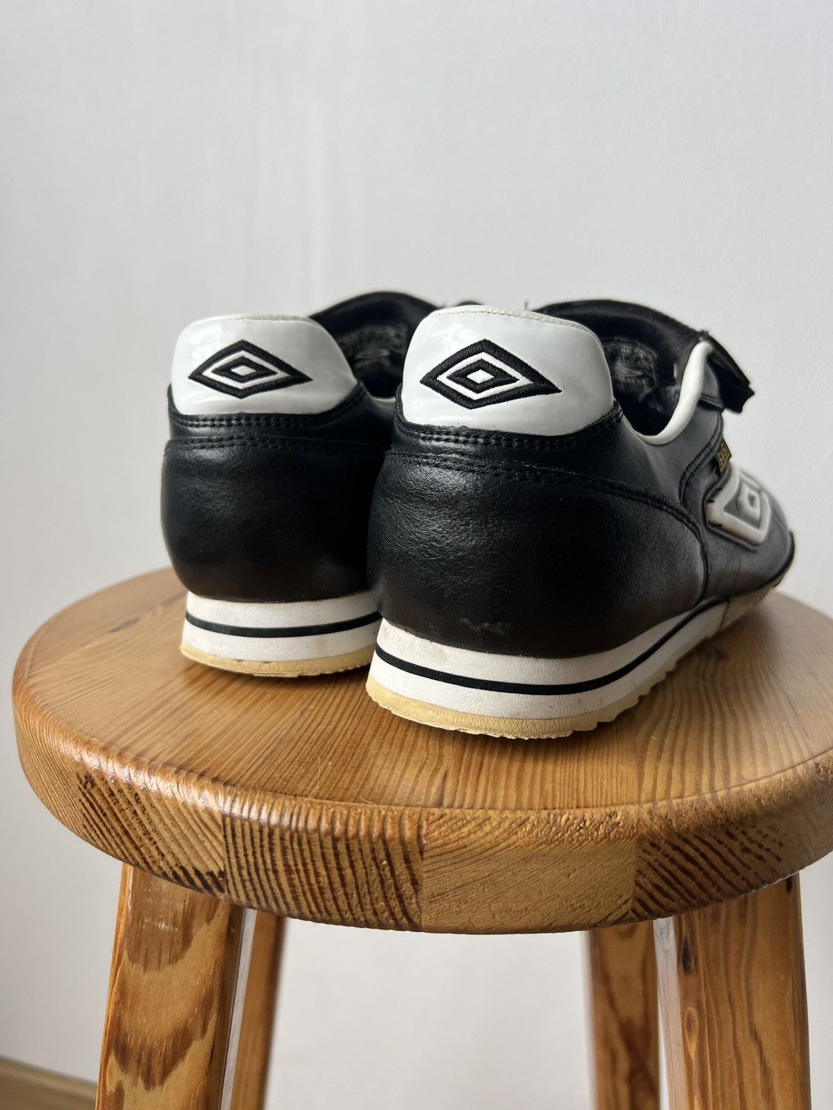 Umbro UMBRO 5v5 Leather Soccer Football Sneakers UK9/US10/EU43 Size US 10 / EU 43 - 7 Thumbnail
