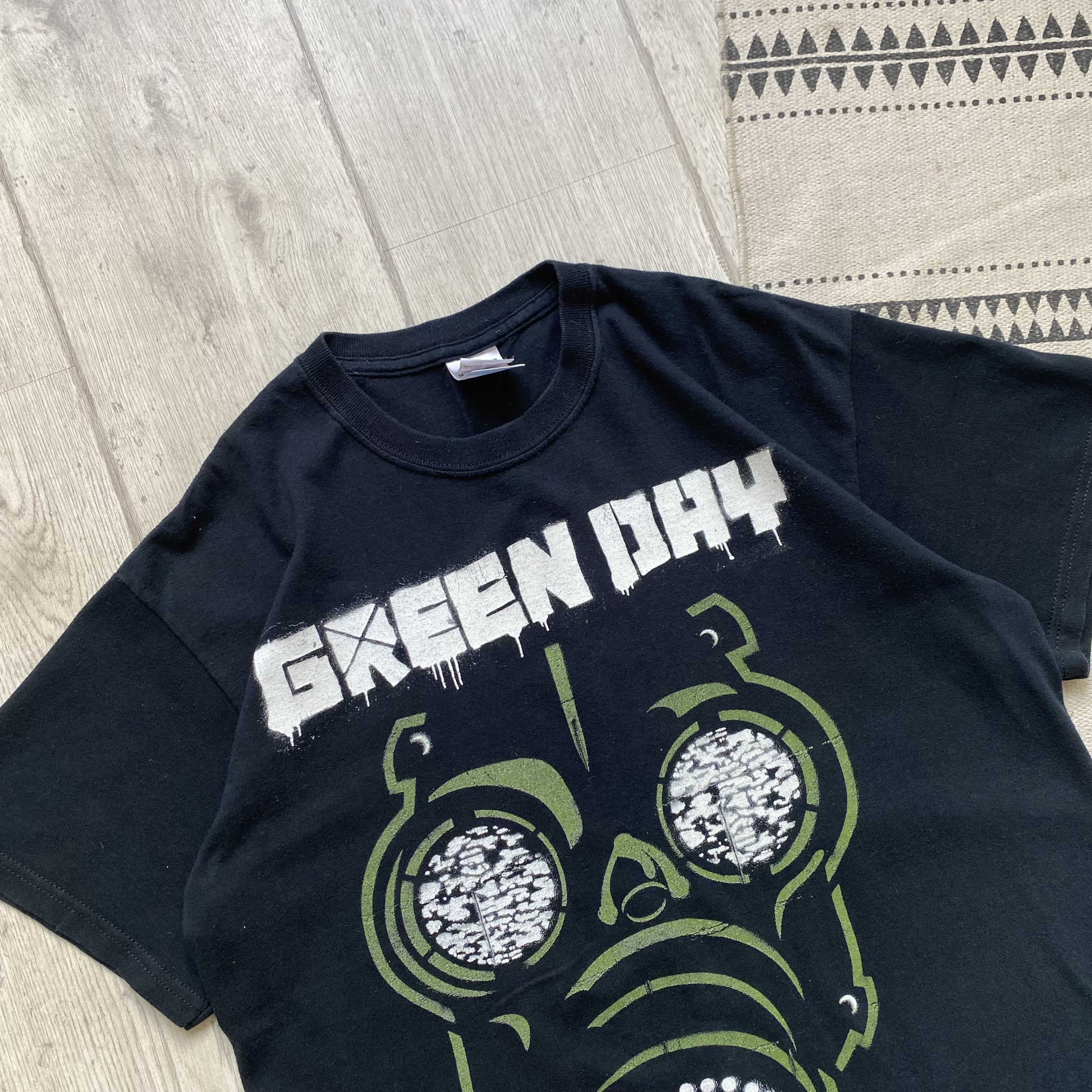 Band Tees Green Day Tee Mask print Y2K Band Rock T-shirt Size US M / EU 48-50 / 2 - 2 Thumbnail
