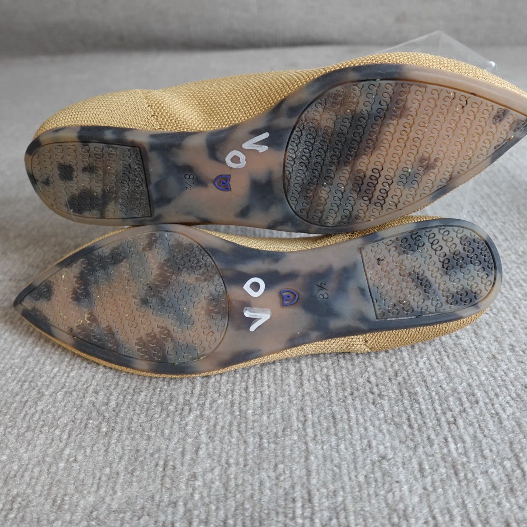 Rothy's Rothy’s Women Flat 8.5 Beige Ecru Point Solid Slip On Summer Casual Women Flats Size US 9 / IT 39 - 8 Thumbnail