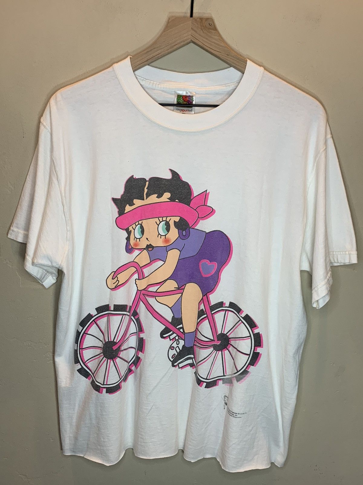 Vintage *RARE* Vintage 90’s Betty Boop Bicycle Cartoon Art T-Shirt L Size US L / EU 52-54 / 3 - 1 Thumbnail
