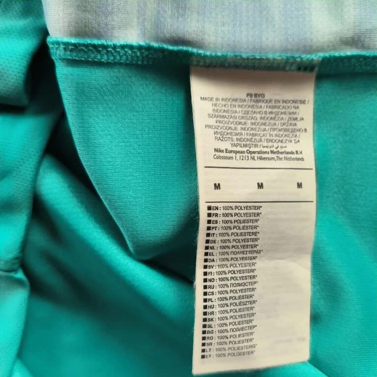 Nike FC Barcelona 2019-20 Nike GK football jersey size M Size US M / EU 48-50 / 2 - 7 Thumbnail