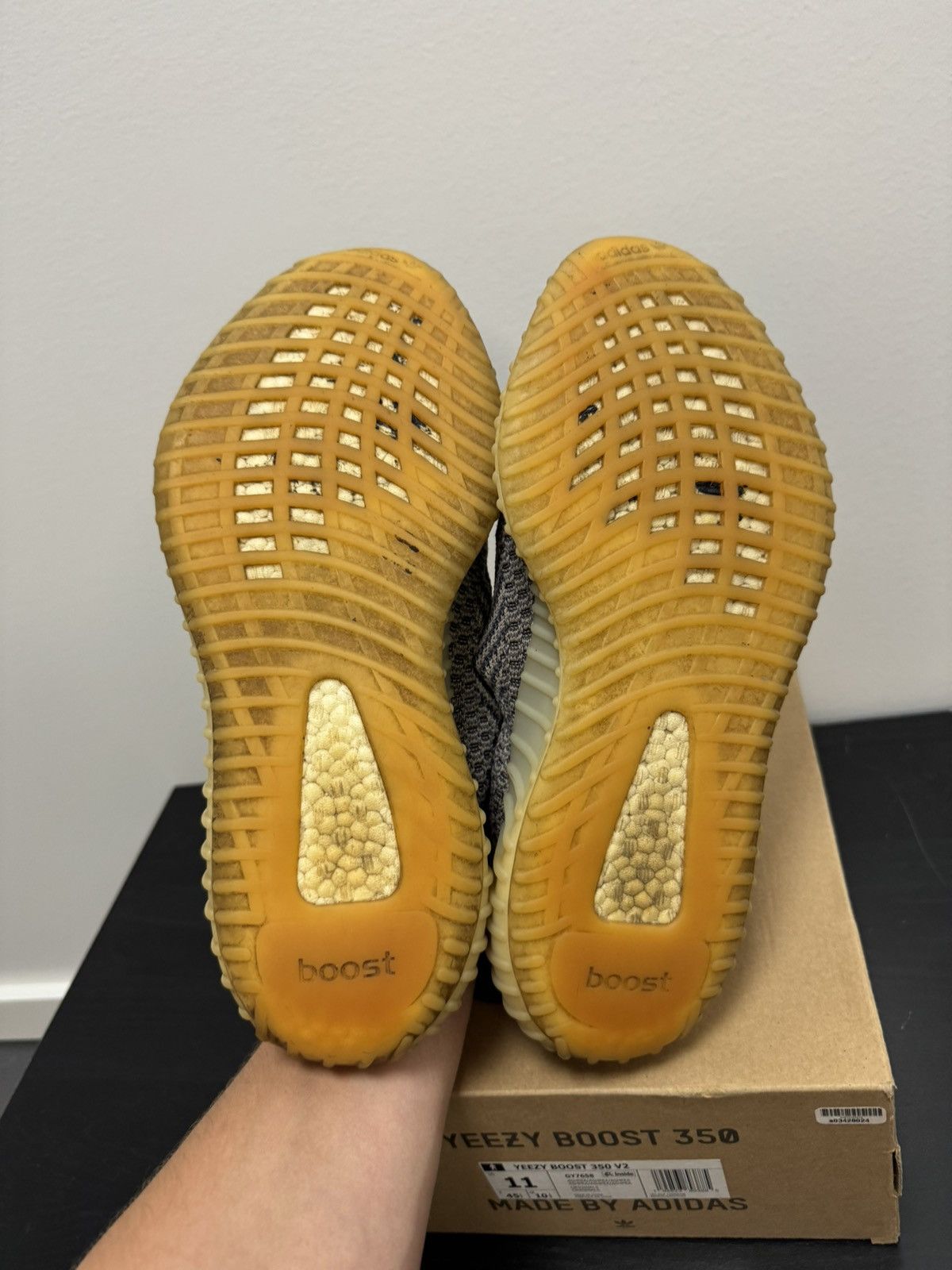 Yeezy Adidas Yeezy boost 350 v2 ash pearl Size US 11 / EU 44 - 5 Thumbnail