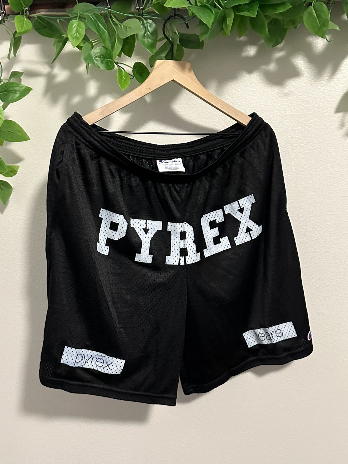 PYREX TEARS　x CHAMPION MESH SHORTS Denim Tears Pyrex Tears Shorts Black Men's - FW22 - US