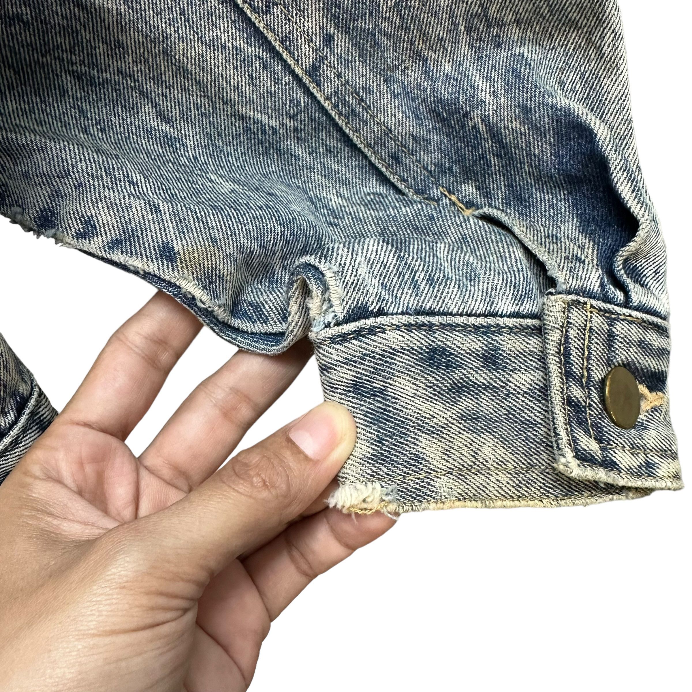 Vintage Vintage Distressed Stone Wash Denim Jacket #A37-0848 Size US L / EU 52-54 / 3 - 15 Thumbnail