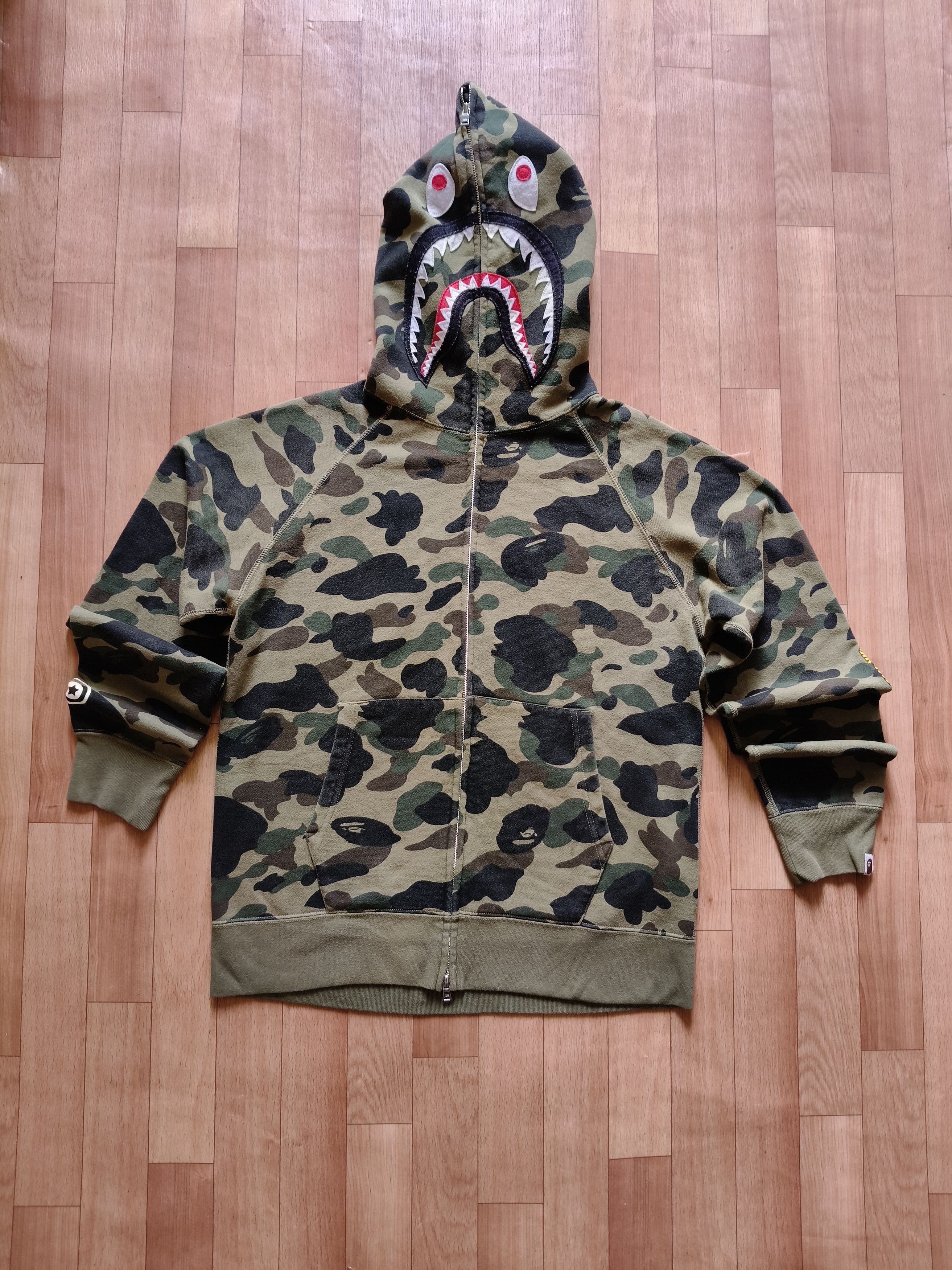 Bape Bape 1st camo shark hoodie Size US L / EU 52-54 / 3 - 3 Thumbnail