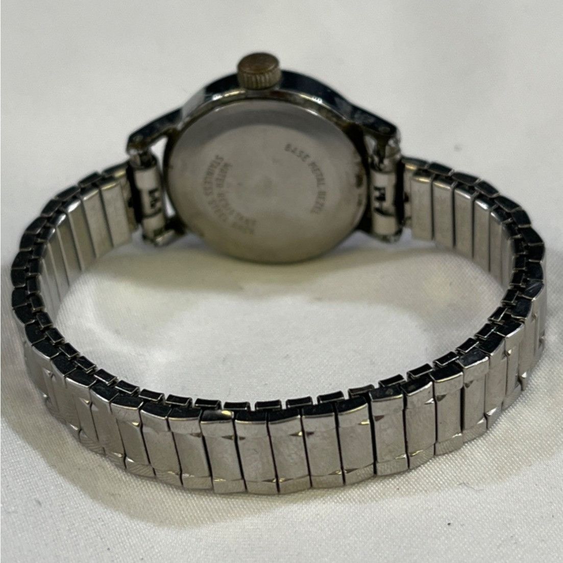 Timex Vintage Timex Women's Silver Water Resistant Watch SKU 5392 Size ONE SIZE - 2 Thumbnail