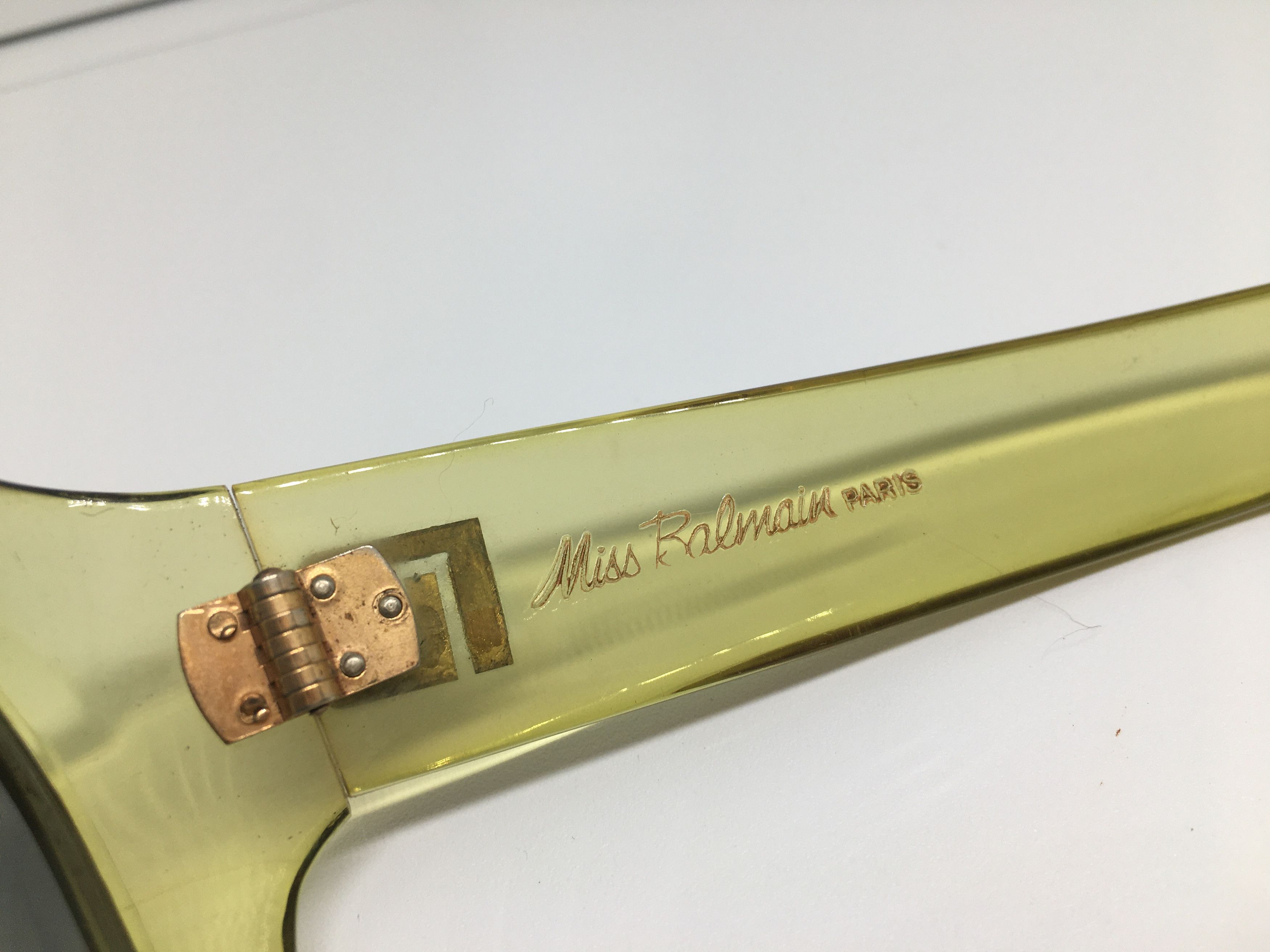 Vintage Vintage Miss Balmain Paris Diva Sunglasses Frame Size ONE SIZE - 4 Thumbnail