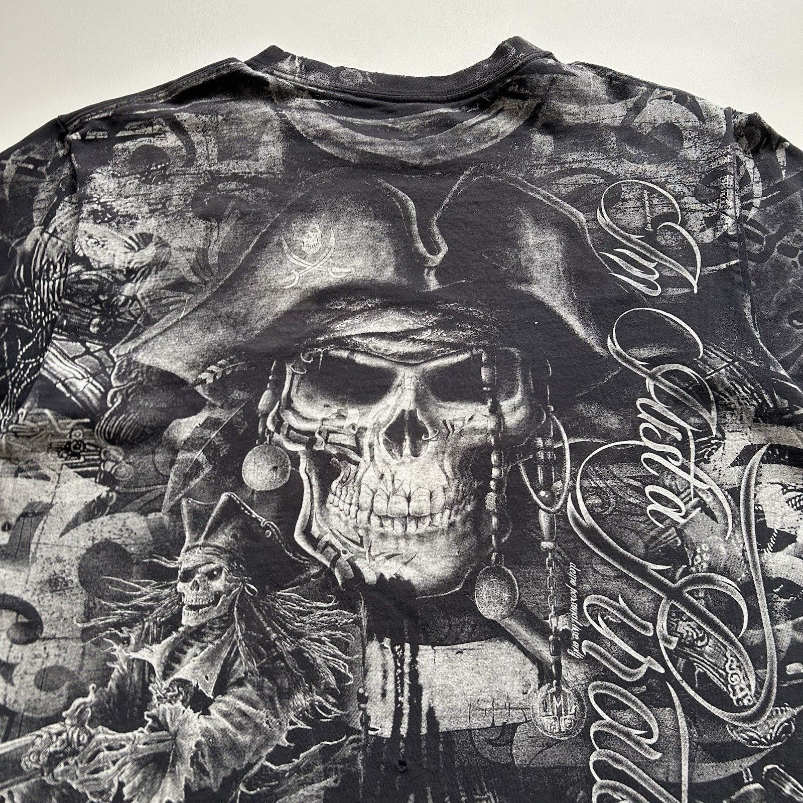 Vintage Vintage Y2K Pirate Skull AOP Shirt Large Faded Distressed Size US L / EU 52-54 / 3 - 5 Thumbnail