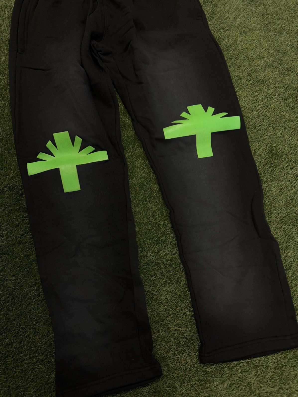 Vertabrae Vertabrae Sweatpants Black Green Size XXL (NEW) Size US 36 / EU 52 - 6 Thumbnail