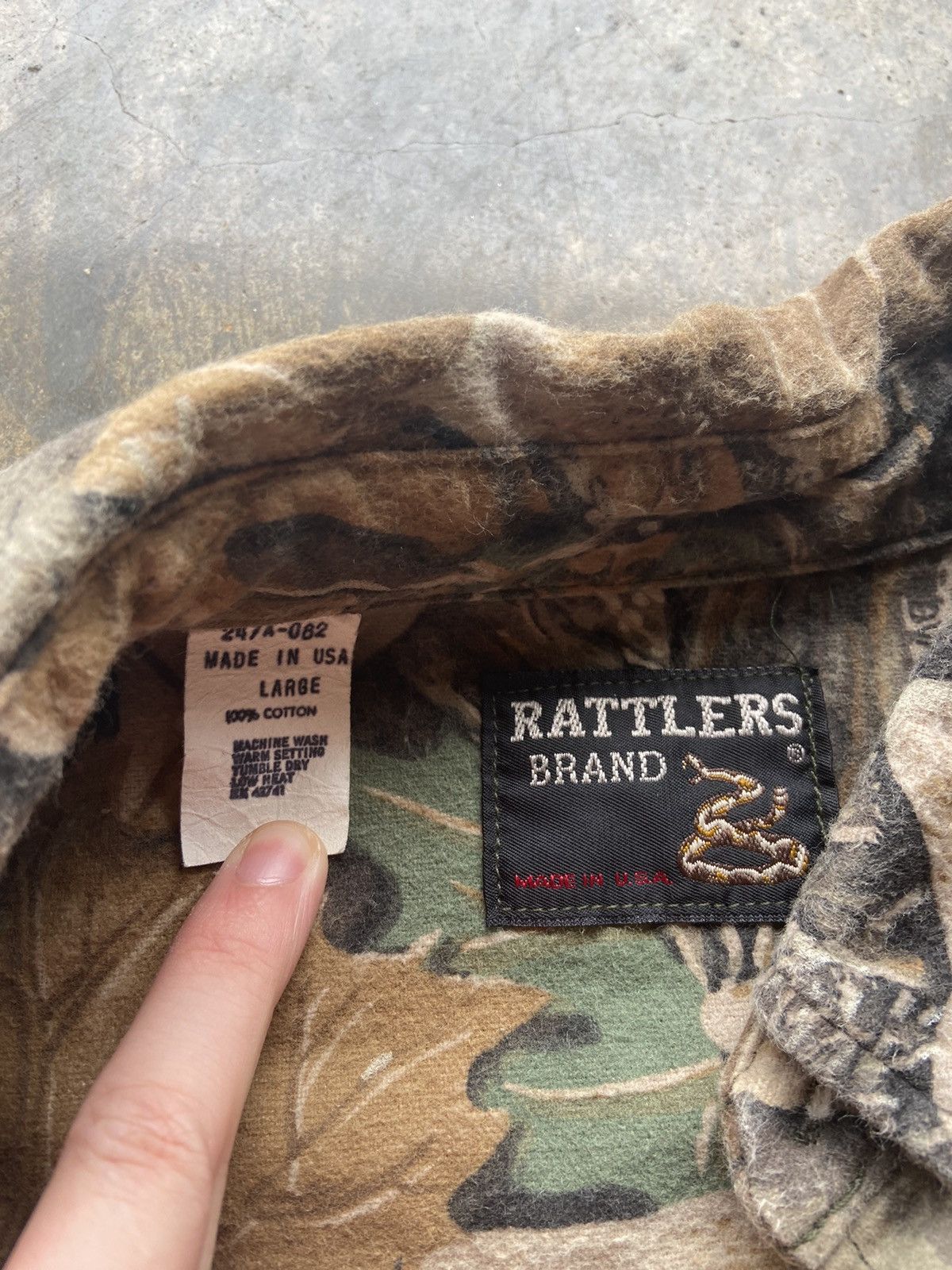 Carhartt Crazy Vintage 90’s Carhartt Style Camo Thick Work Shirt USA Size US L / EU 52-54 / 3 - 3 Thumbnail