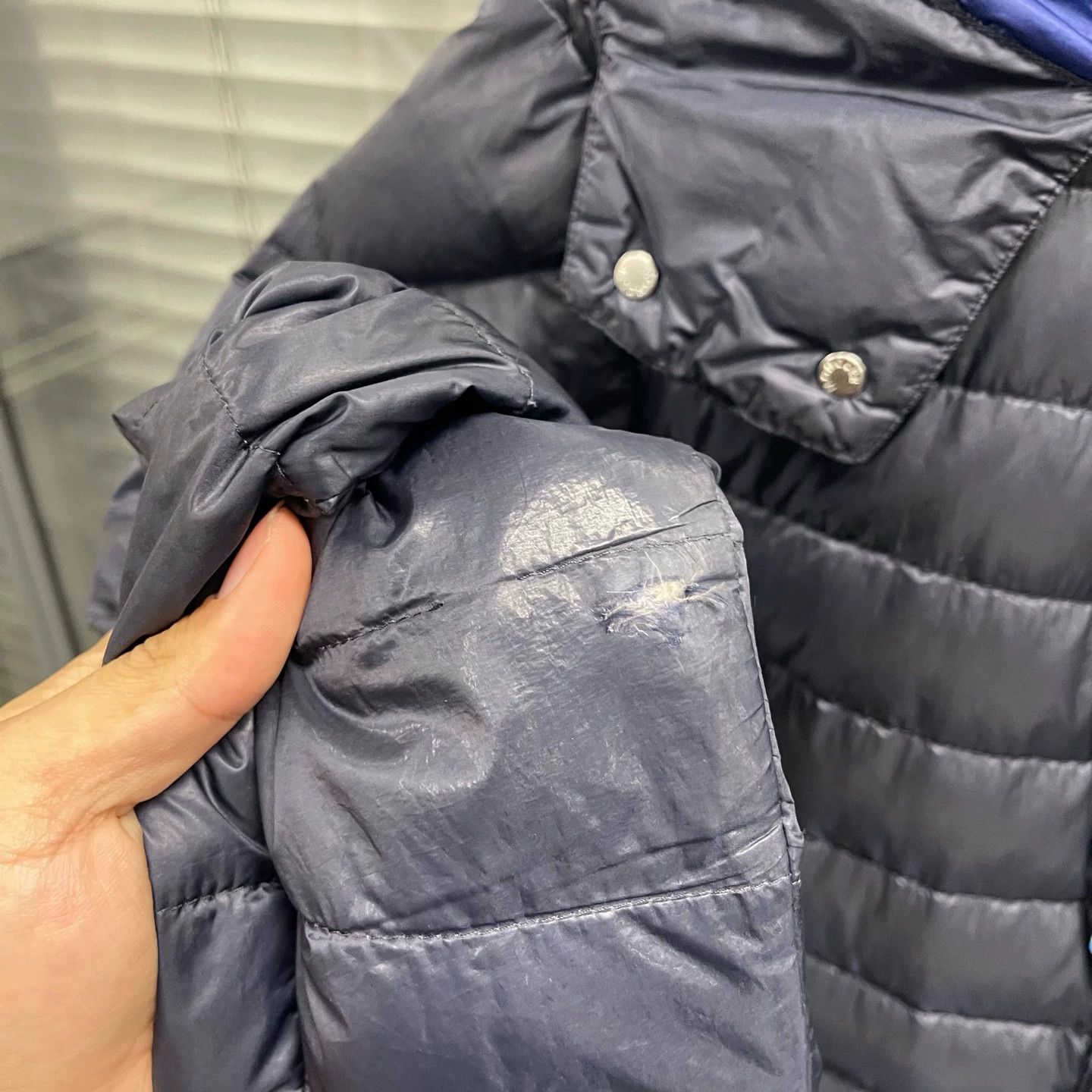 Moncler Moncler black blue colorblock side logo puffer 4 95new Size US XL / EU 56 / 4 - 3 Thumbnail