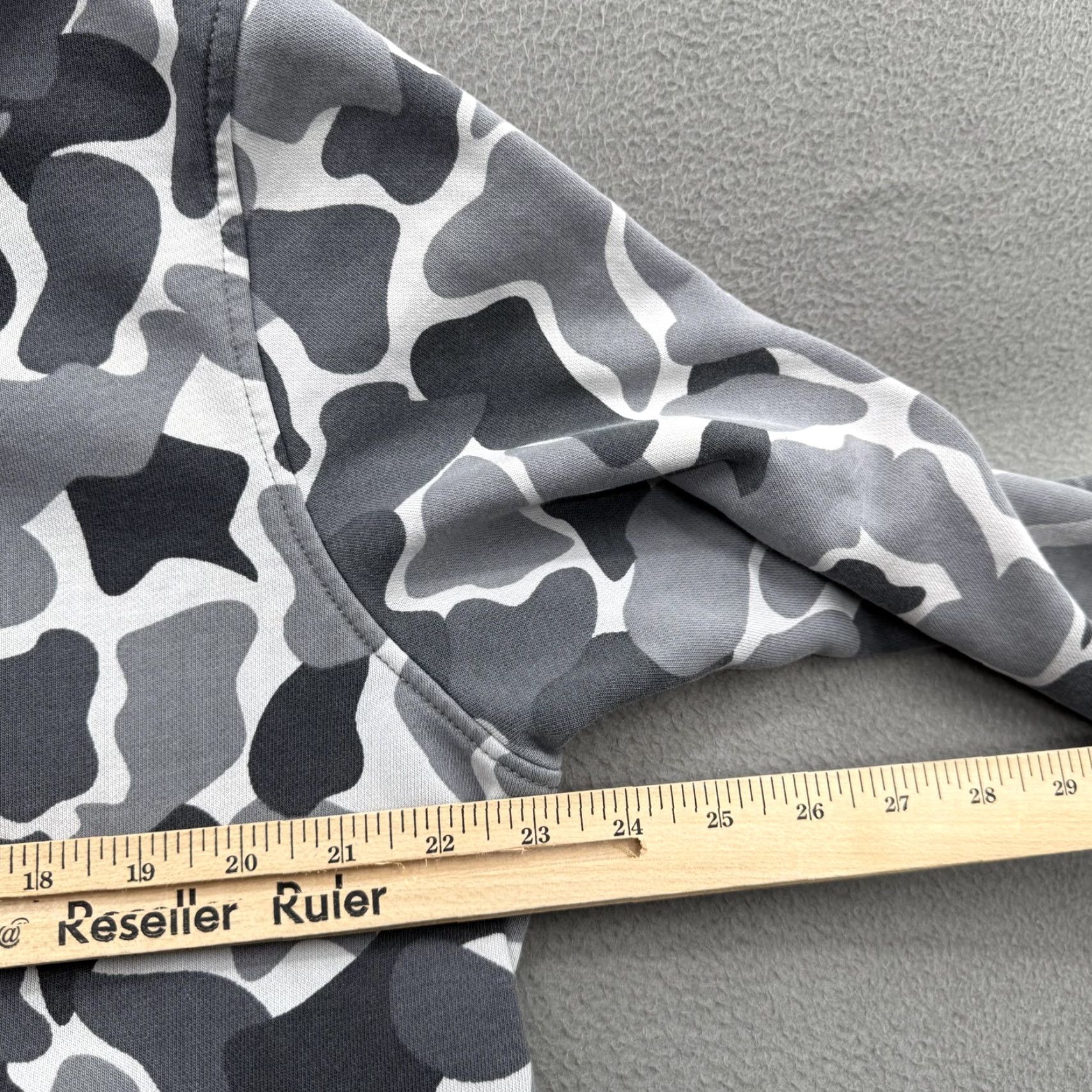 Adidas Adidas Originals Hoodie Mens Large Gray Camo Pullover Fleece Sweatshirt Trefoil Size US L / EU 52-54 / 3 - 4 Thumbnail