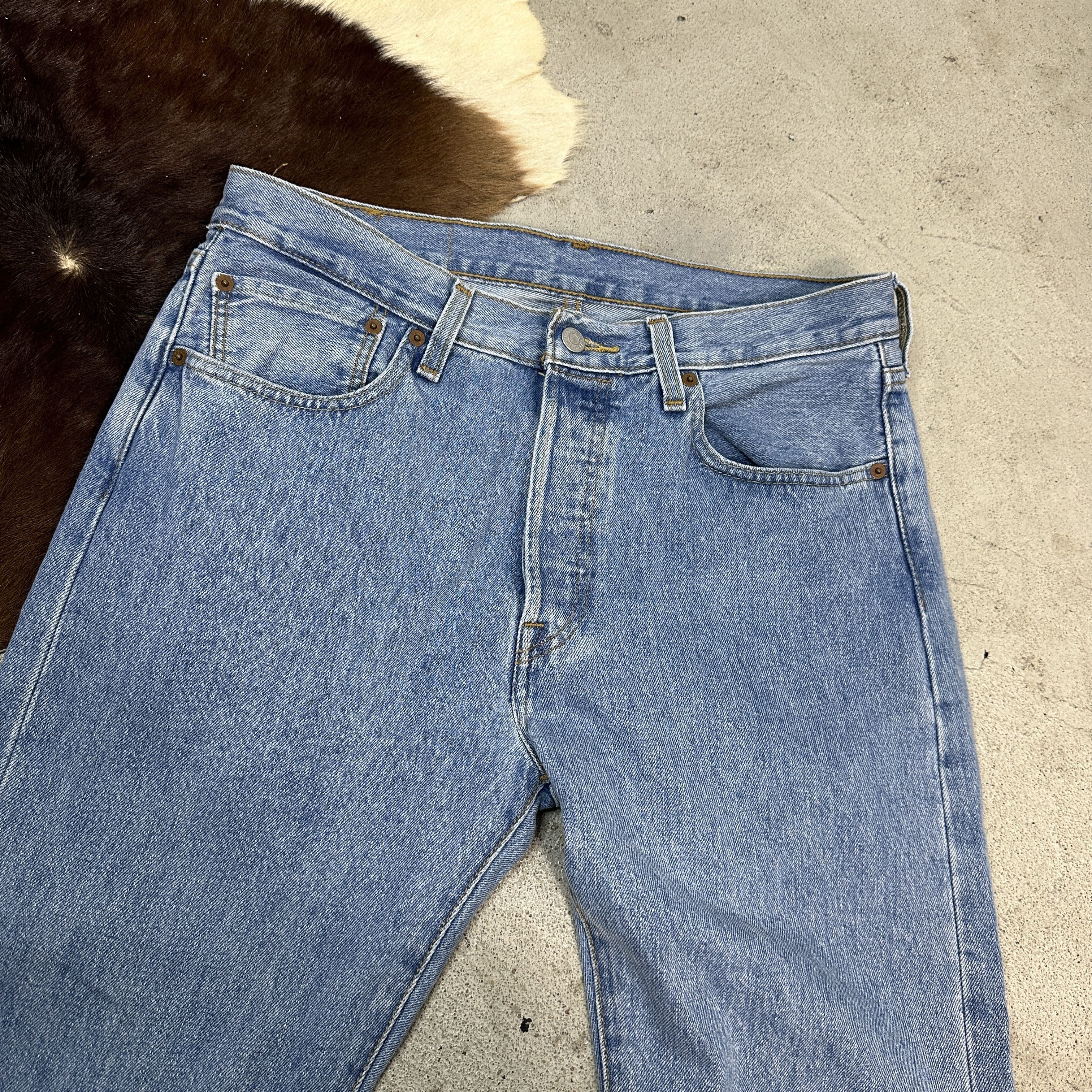Levi's × Vintage Jeansy Levi’s 501 Size 32" / US 10 / IT 46 - 2 Thumbnail