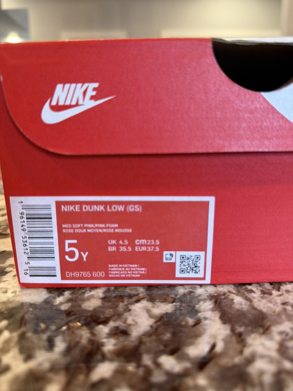 Nike Nike Dunk Low Med Soft Pink/Pink Foam Size US 6.5 / IT 36.5 - 7 Thumbnail