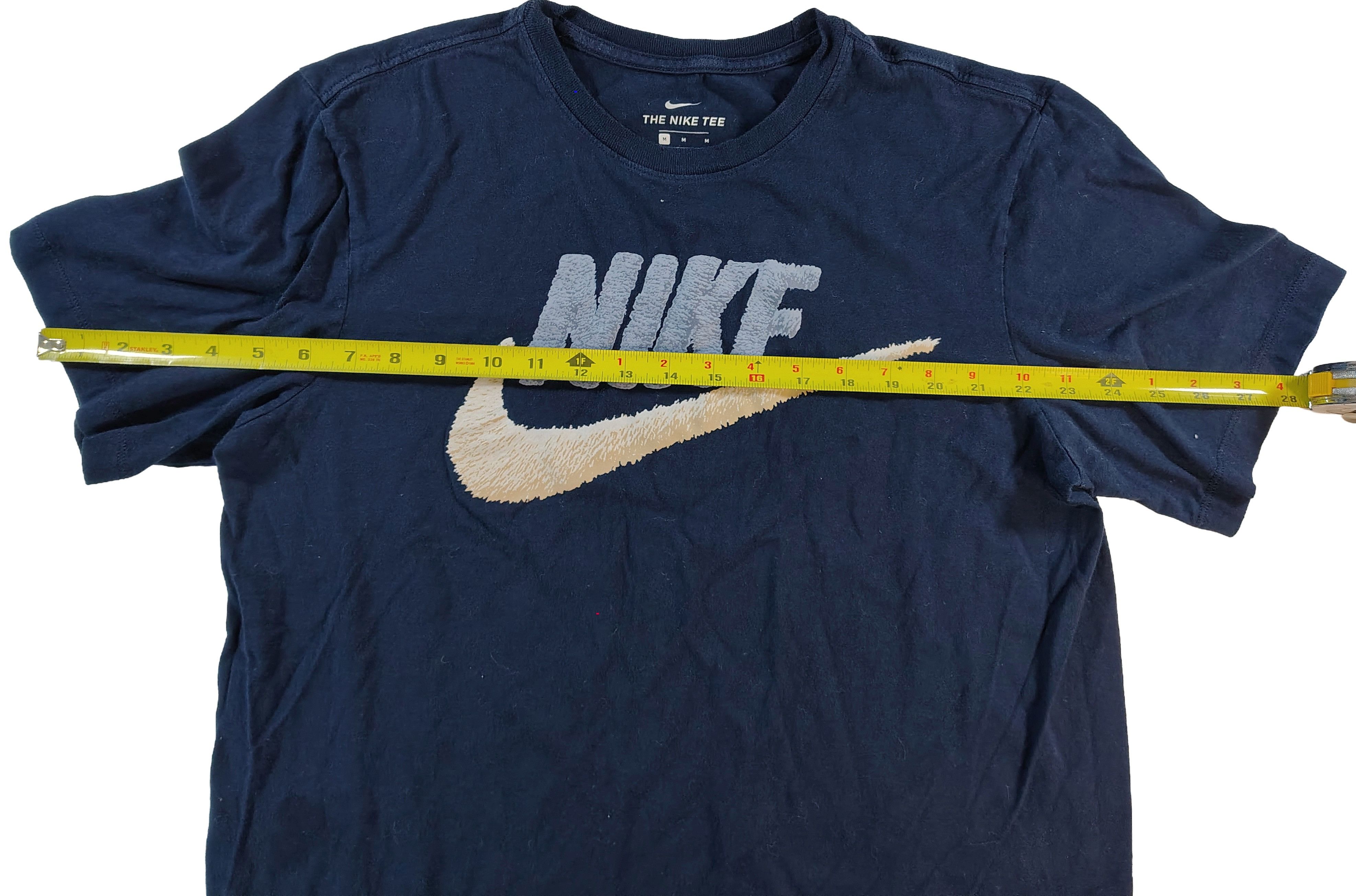 Nike Men's Medium Nike Logo Swooh Short Sleeve Graphic T-Shirt Size US M / EU 48-50 / 2 - 7 Thumbnail
