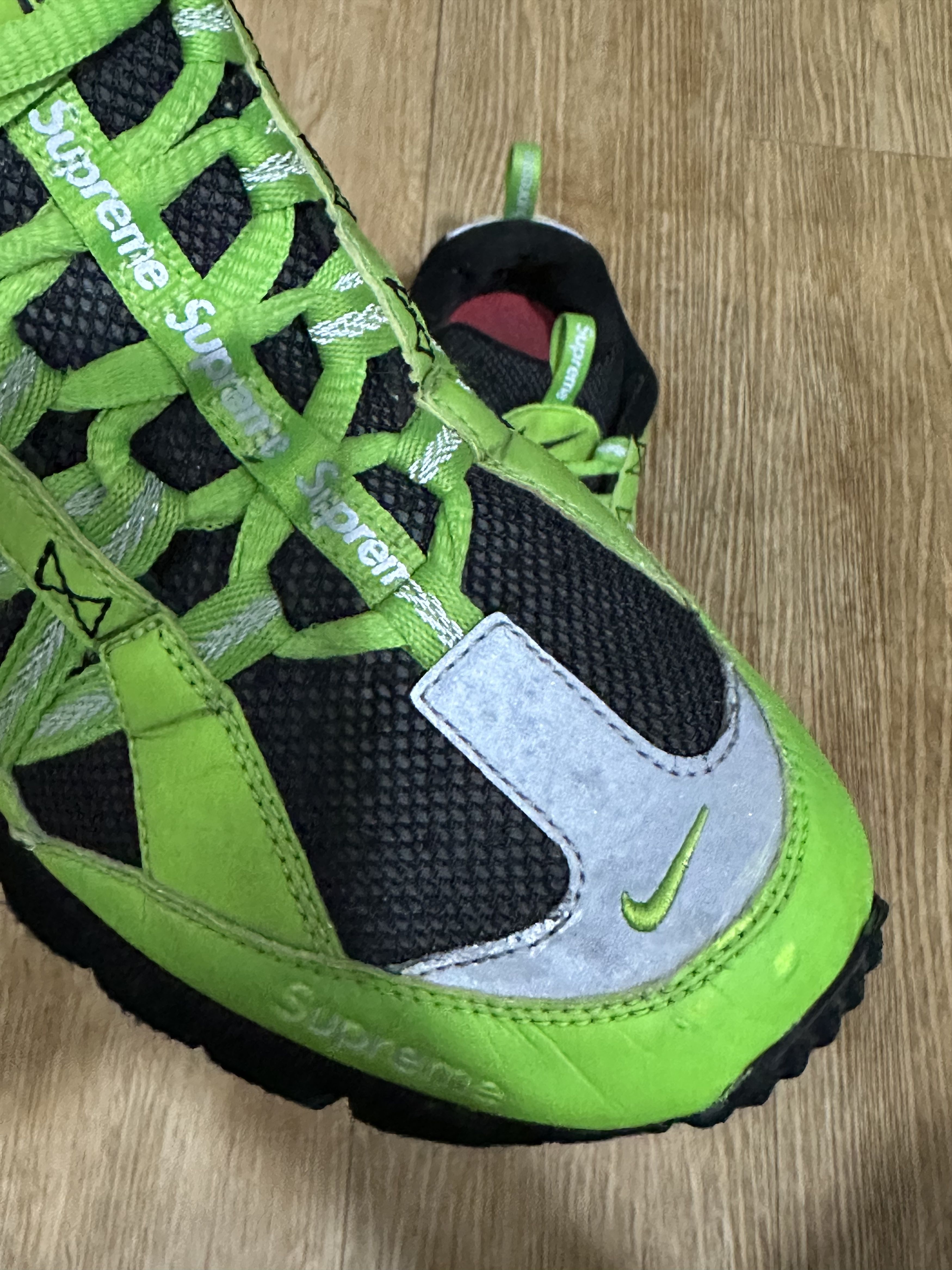 Nike × Supreme Supreme X Nike Humara 2017 Green Size US 8.5 / EU 41-42 - 12 Thumbnail