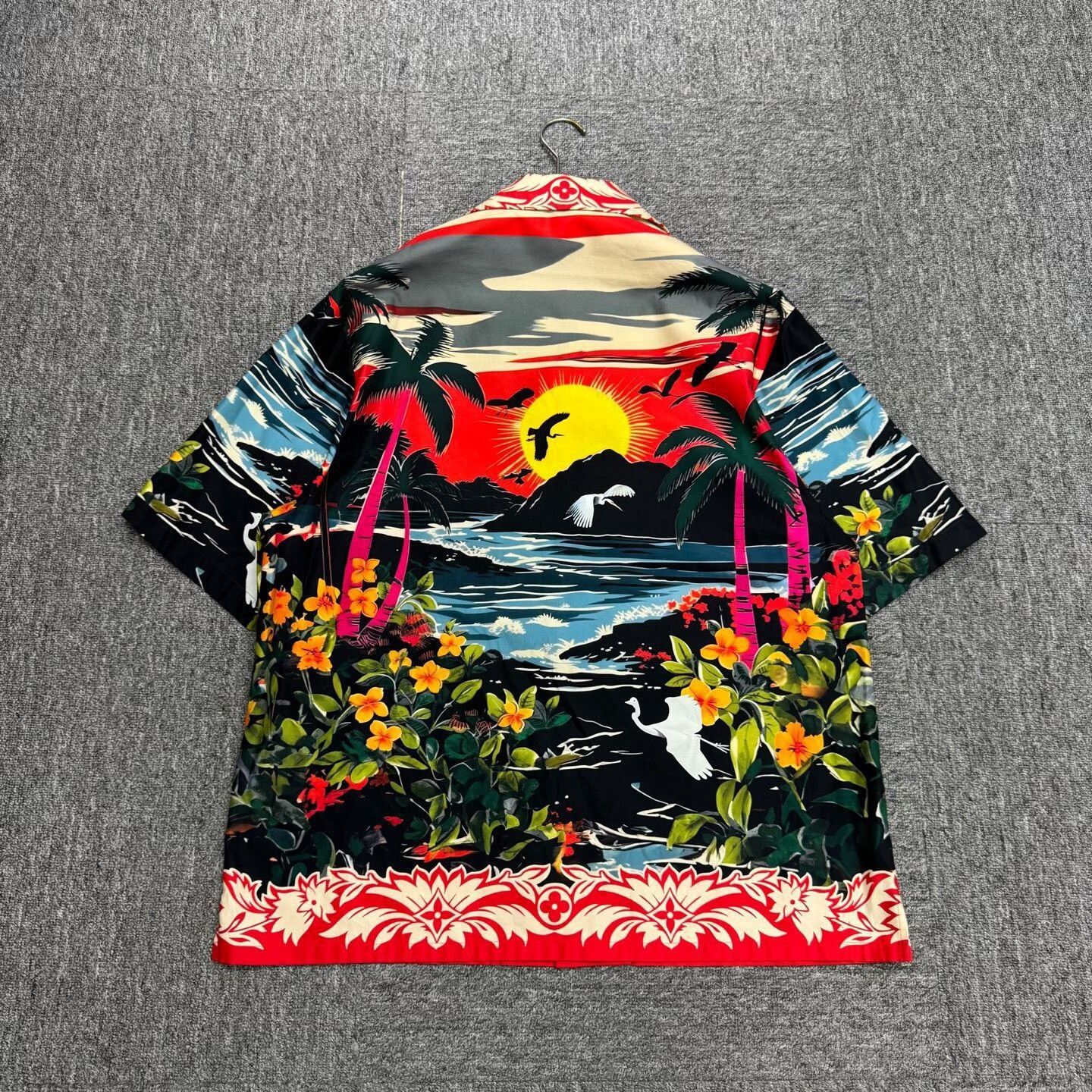 Louis Vuitton louis vuitton hawaiian beach short sleeve shirt. Size US L / EU 52-54 / 3 - 2 Thumbnail