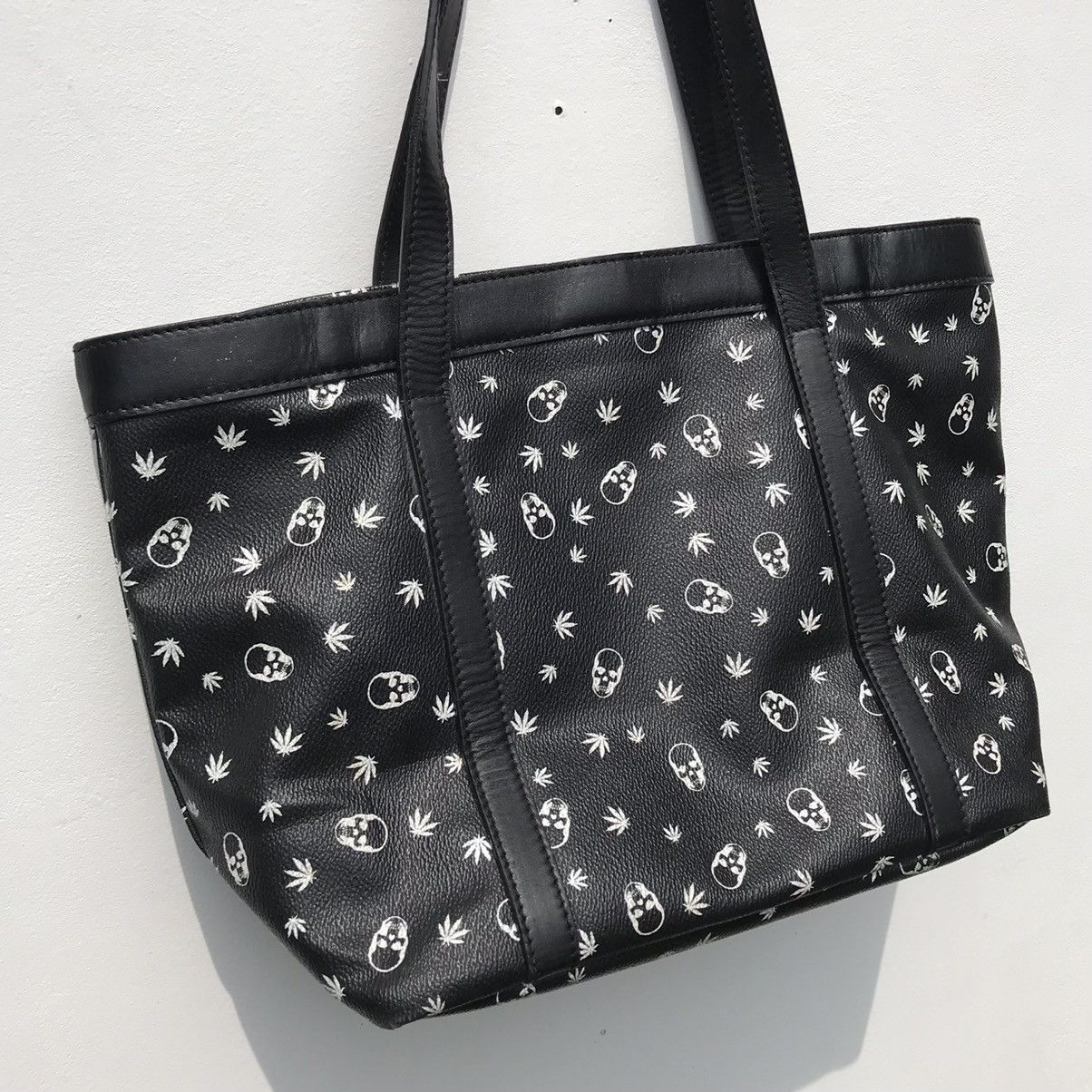 Lucien Pellat-Finet 🔥Hot Item🔥Lucien Pellat-Finet Skull Hemp Handsbag Size ONE SIZE - 9 Thumbnail