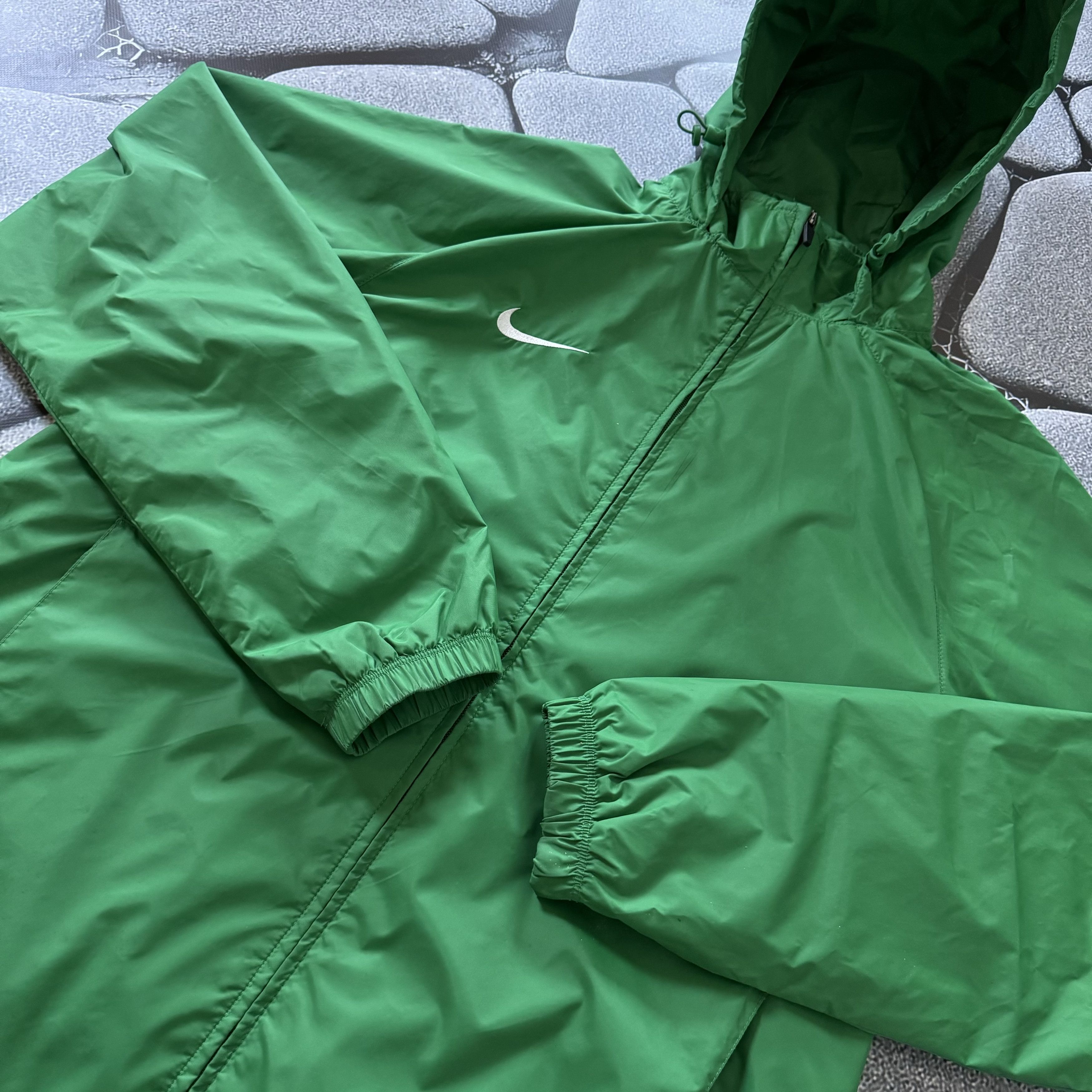 Nike NIKE VINTAGE GREEN WINDBREAKER ZIP SWOOSH JACKET Size US M / EU 48-50 / 2 - 5 Thumbnail