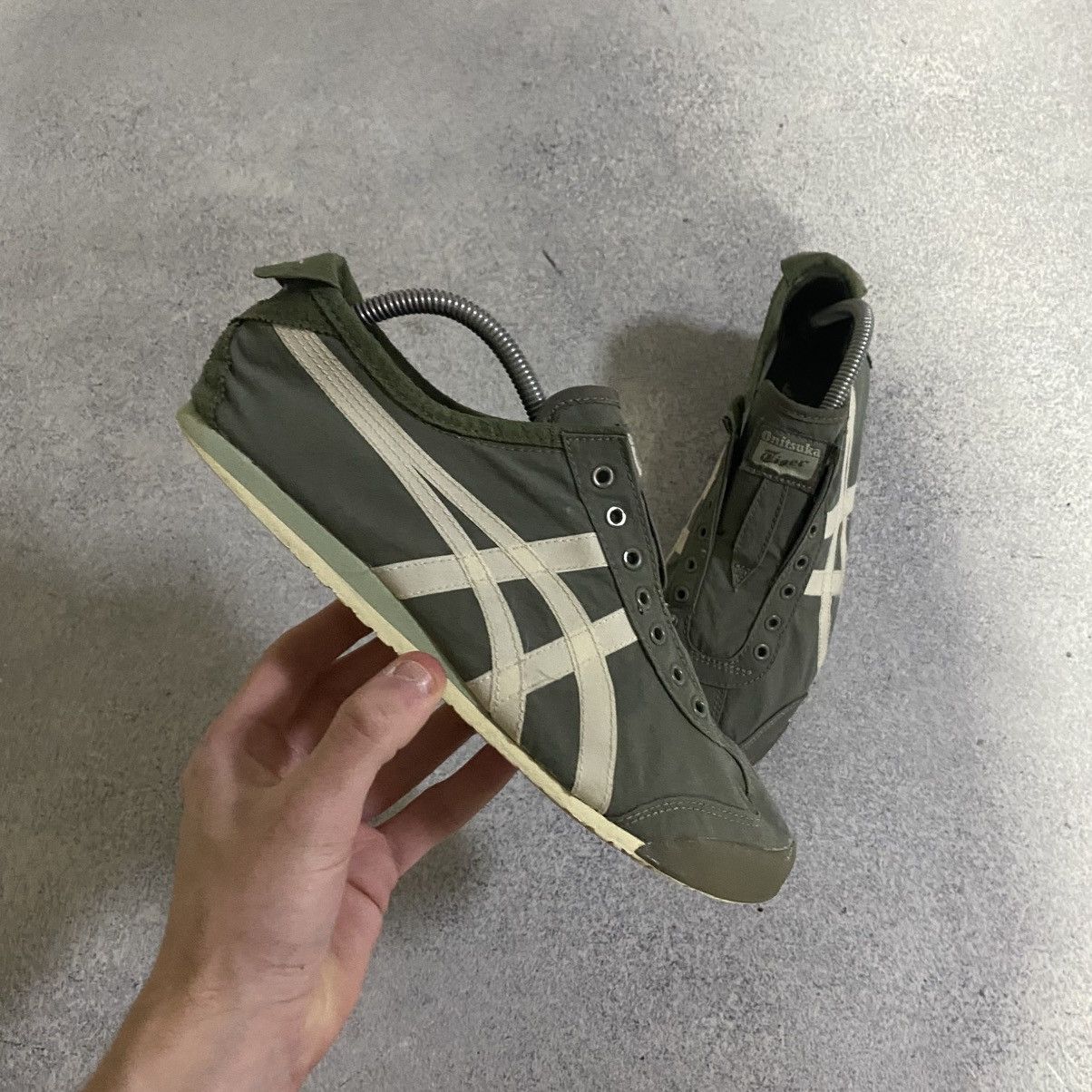 Asics Vintage Asics Onitsuka Tiger Leather Sneakers Shoes Size US 8 / EU 41 - 3 Thumbnail