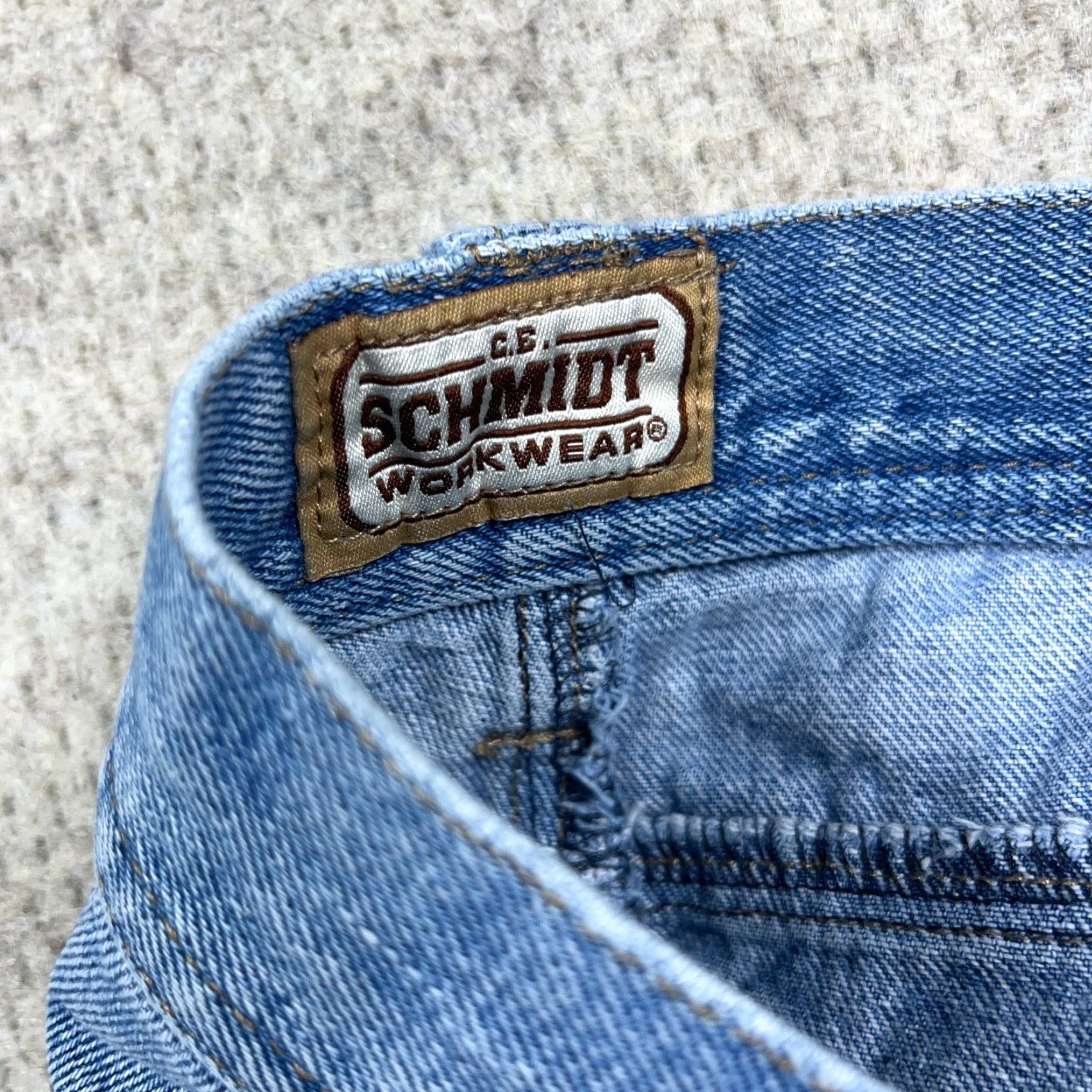 Thrasher VINTAGE C.E. Schmidt Bermuda Shorts Men 36 Denim Distressed Grunge 90s Pockets Logo Zipper 5-Pocket Casual Workwear Baggy Blue Mens Size US 36 / EU 52 - 3 Thumbnail