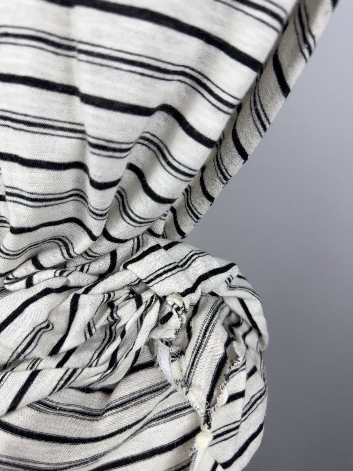 Allsaints AllSaints Striped Knotted Tee Minimalist Casual Top Size XS / US 0-2 / IT 36-38 - 7 Thumbnail