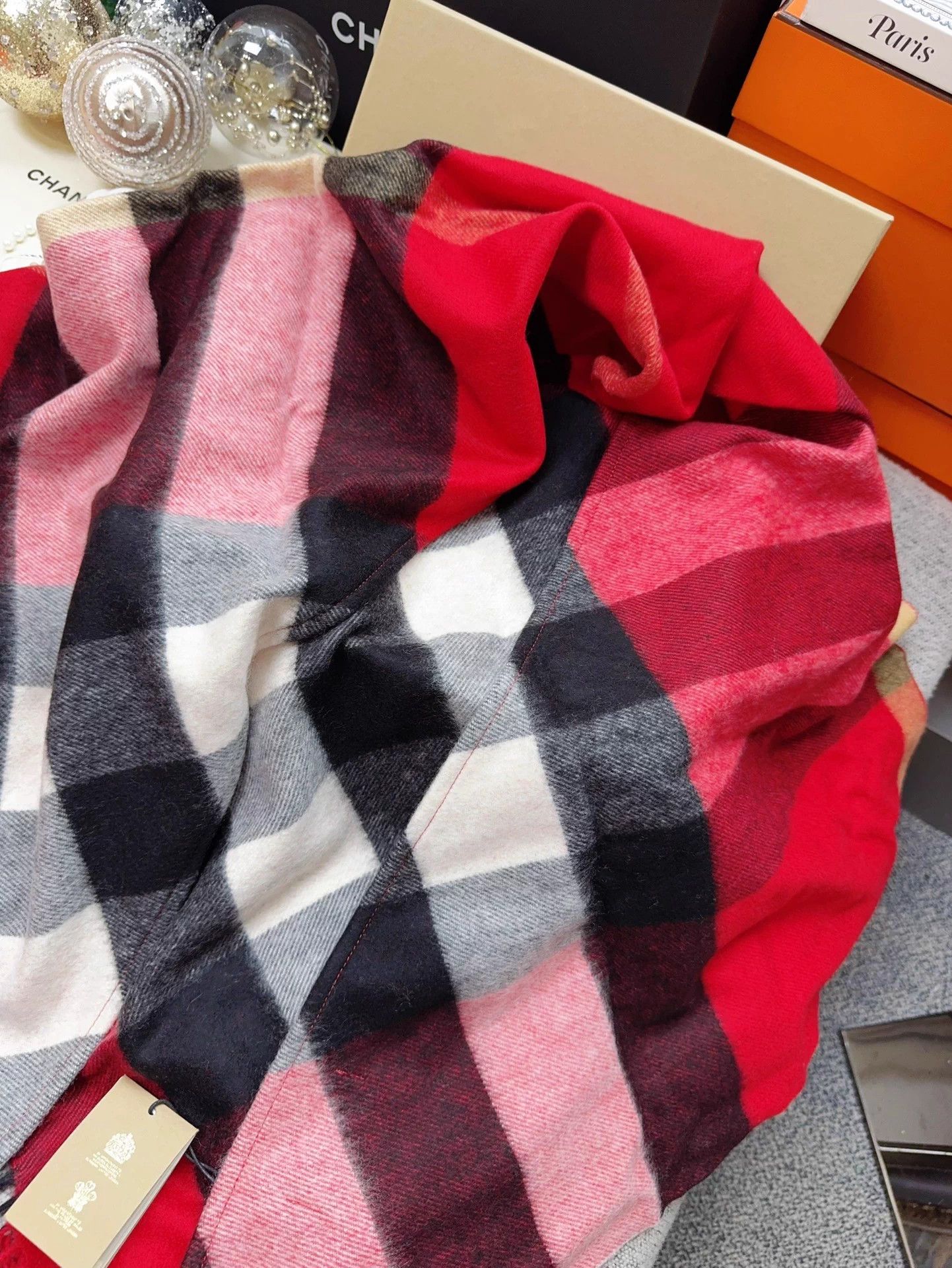 Burberry Burberry Red Black Colorblock Classic Check Cashmere Scarf Size ONE SIZE - 2 Thumbnail