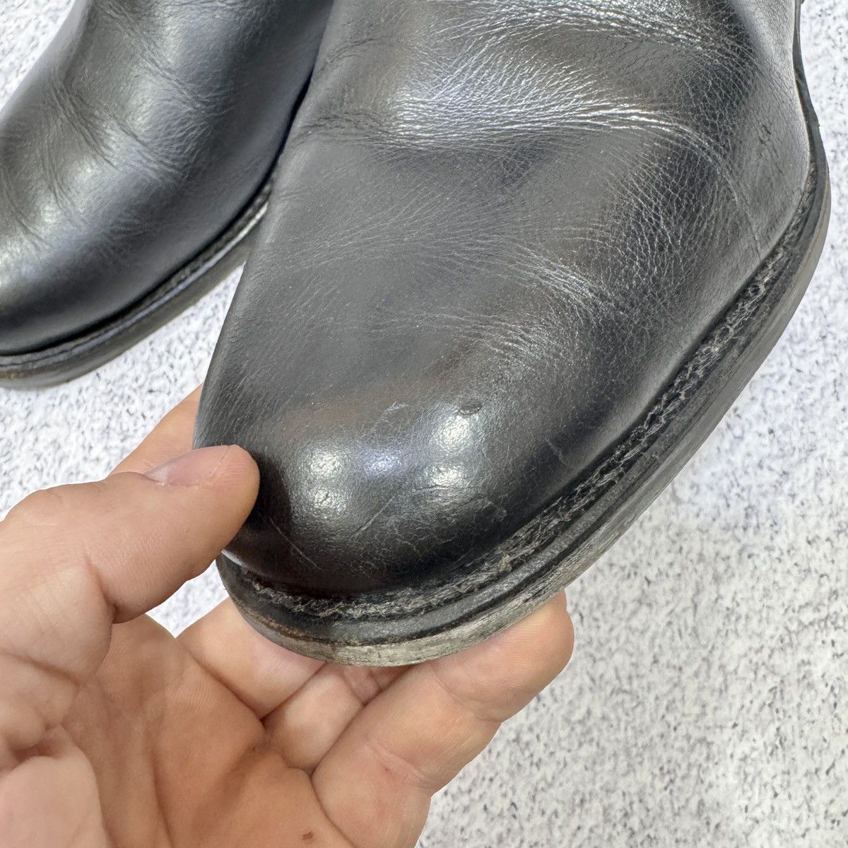 R.M. Williams R.M. Williams Mens Classic Black Leather Chelsea Boots US11 Size US 11 / EU 44 - 15 Thumbnail