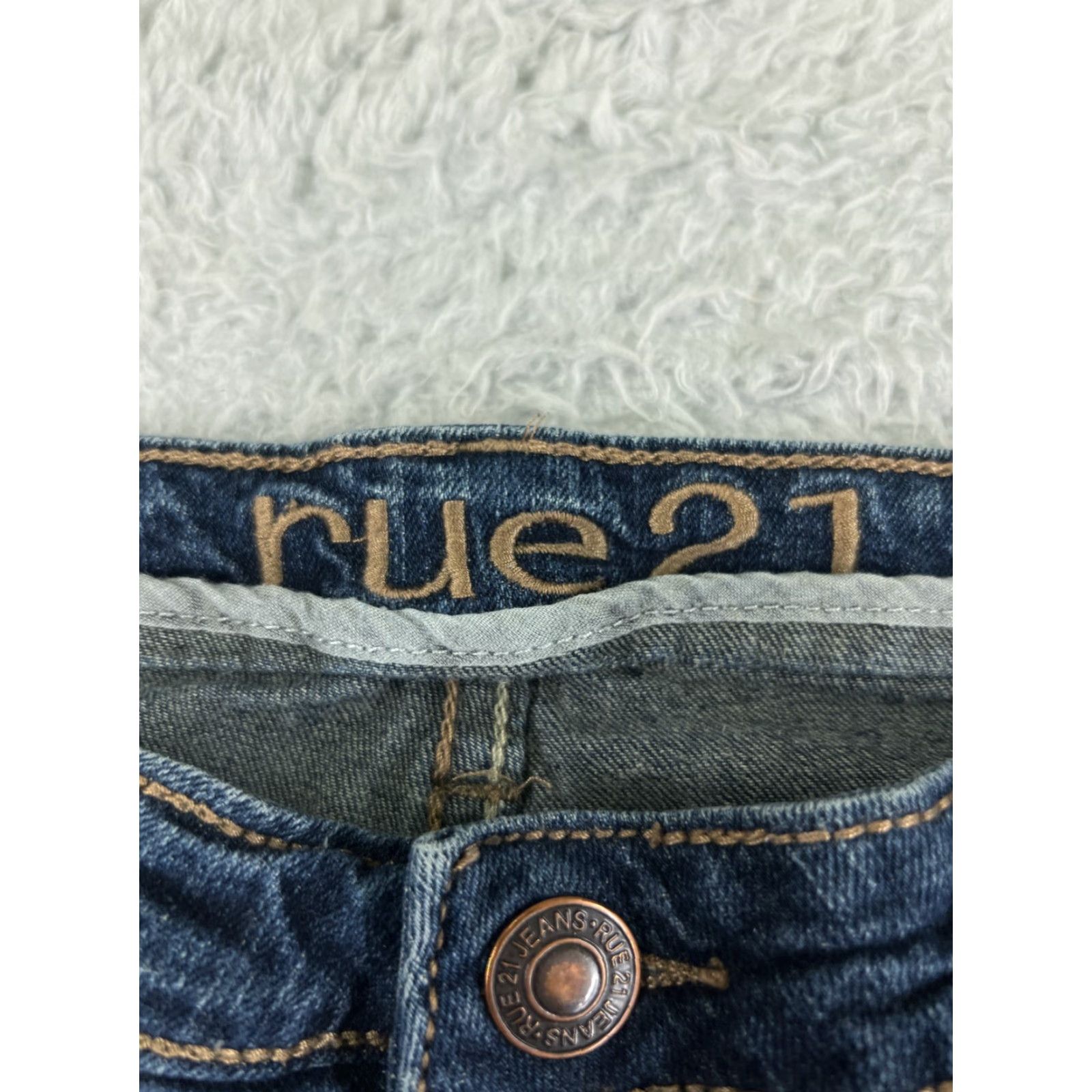 Vintage Rue 21 Jeans Womens Slim Bootcut Denim Blue 7 Moderate Wash Cotton Stretch Five-Pocket Rise Low Womens jeans Size 28" / US 6 / IT 42 - 3 Thumbnail