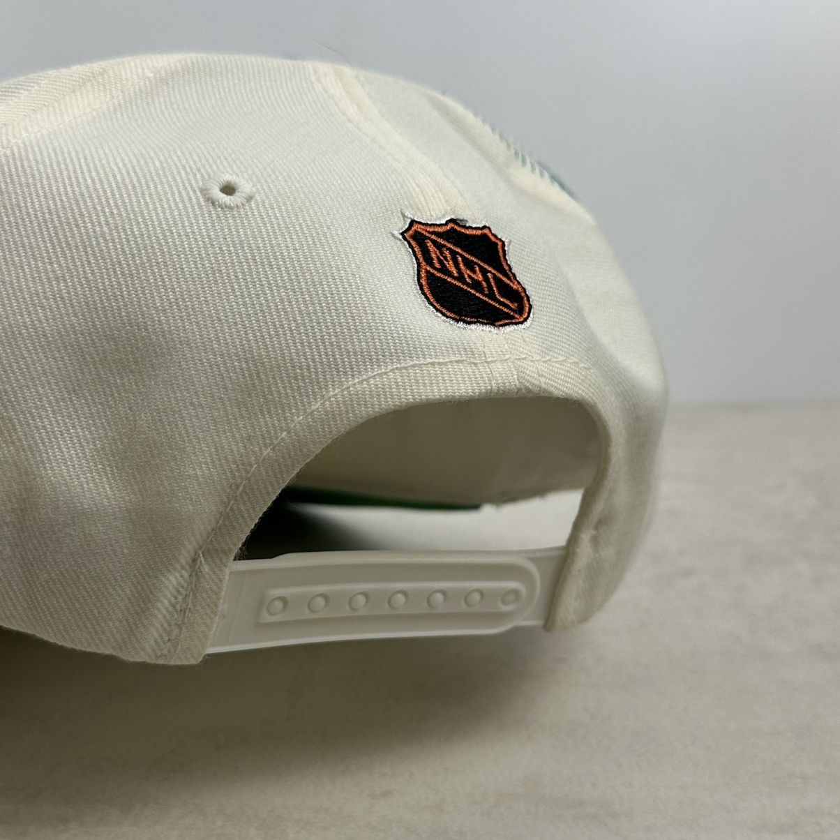 NHL Vintage Hat Mighty Ducks Lasers Sports Specialties NHL 90s Size ONE SIZE - 4 Thumbnail