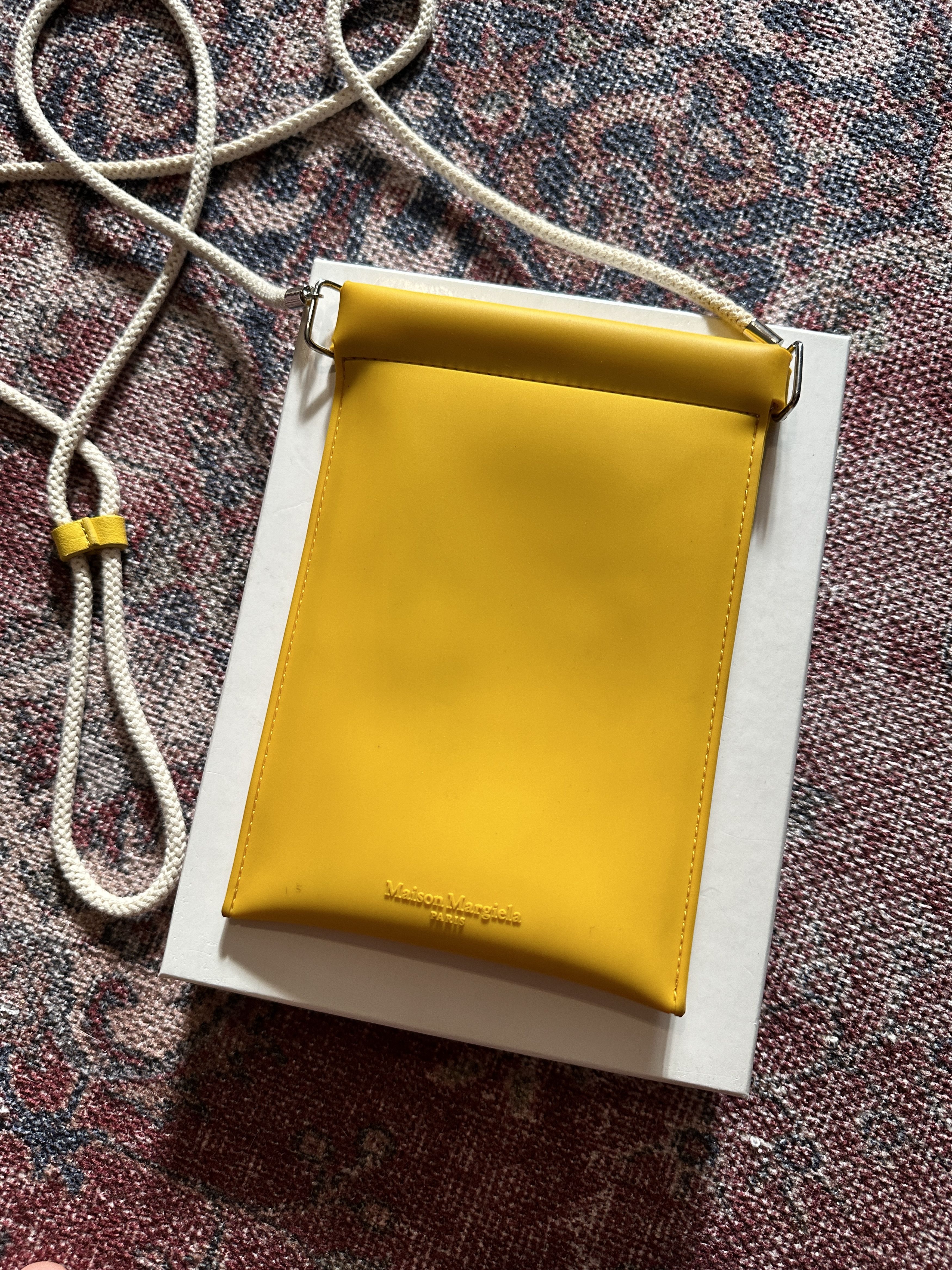 Maison Margiela Maison Margiela Logo Rubber Phone Pouch Case In Yellow Size ONE SIZE - 6 Thumbnail