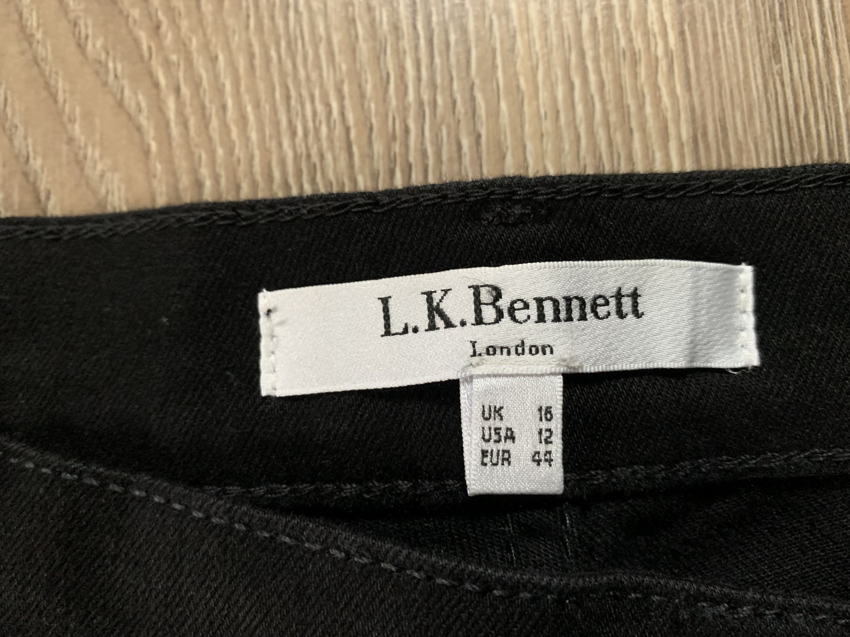 LK Bennett × Vintage LK Bennett London TR Dana Black Bell Bottom Stretch Jeans Size 32" / US 10 / IT 46 - 6 Thumbnail