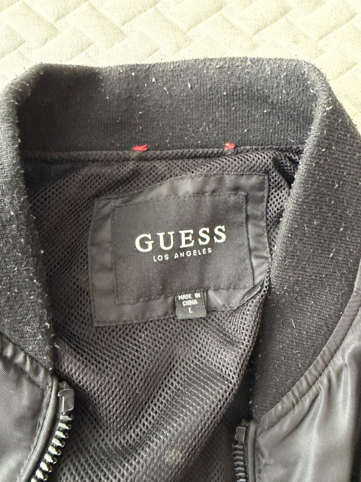 Guess Guess Bomber Size US L / EU 52-54 / 3 - 2 Thumbnail