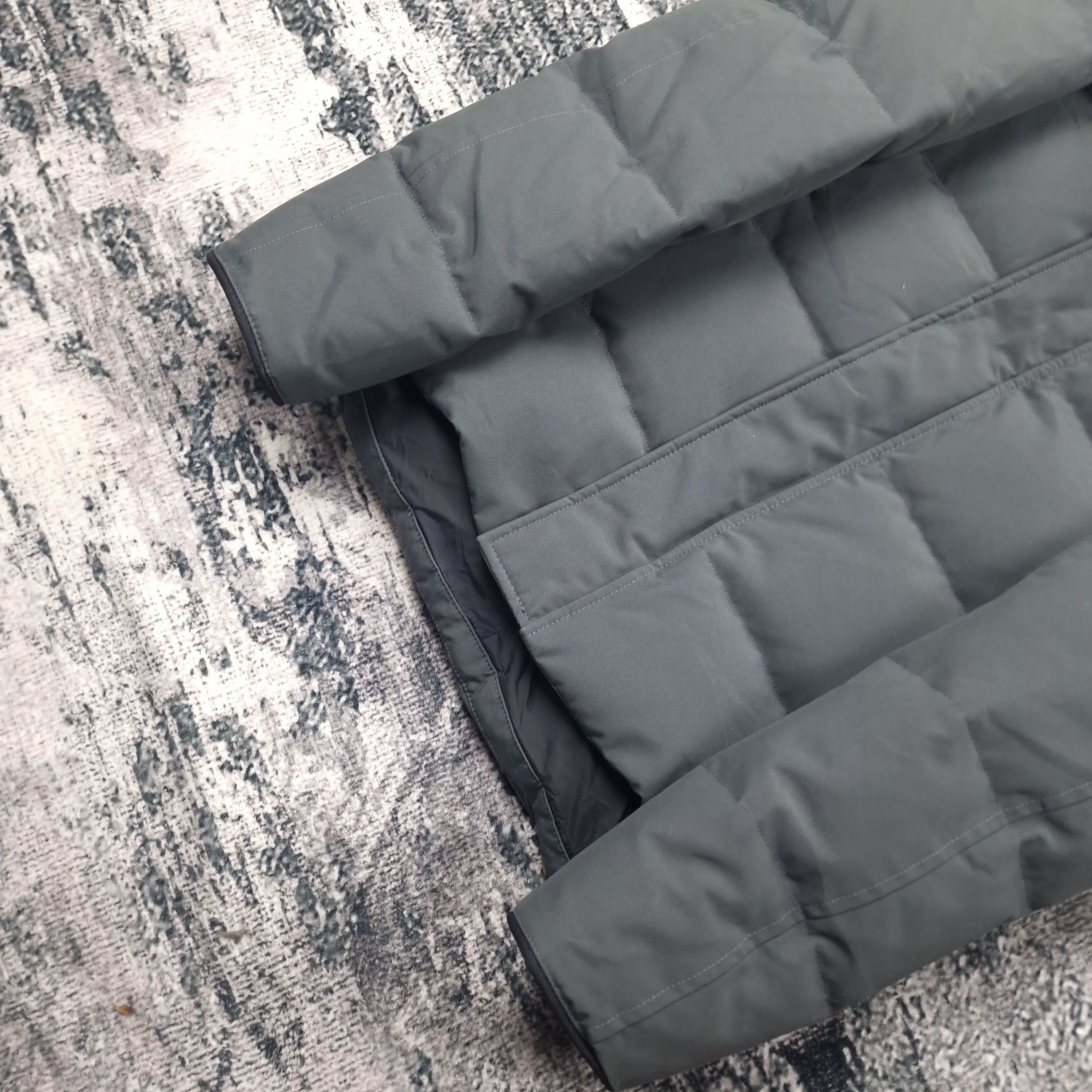 Canada Goose Canada Goose Macmillan Parka | Graphite | Small Size US S / EU 44-46 / 1 - 6 Thumbnail