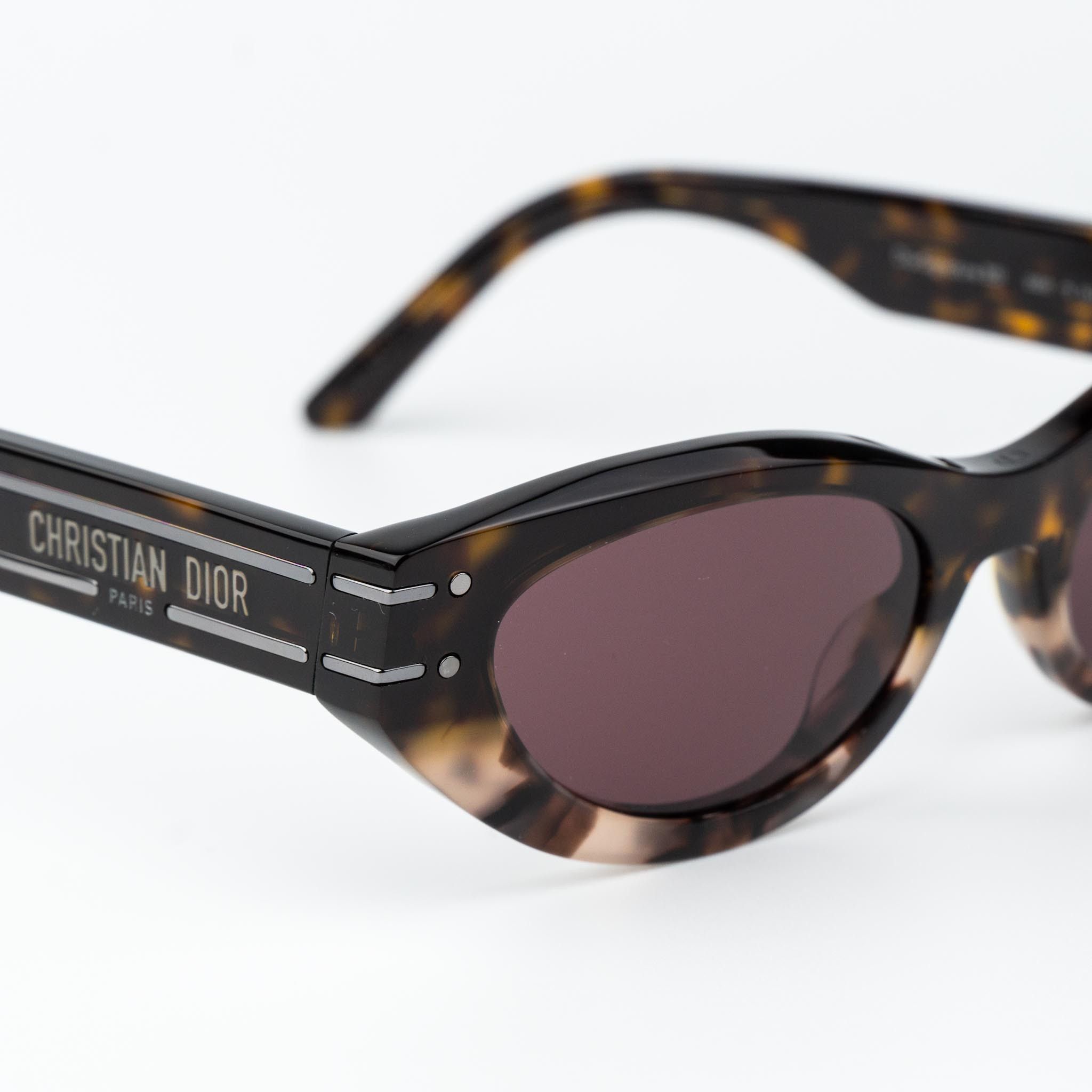 Dior Dior Women Sunglasses DIORSIGNATURE B5I 25D0 NEW AUTHENTIC Size ONE SIZE - 6 Thumbnail
