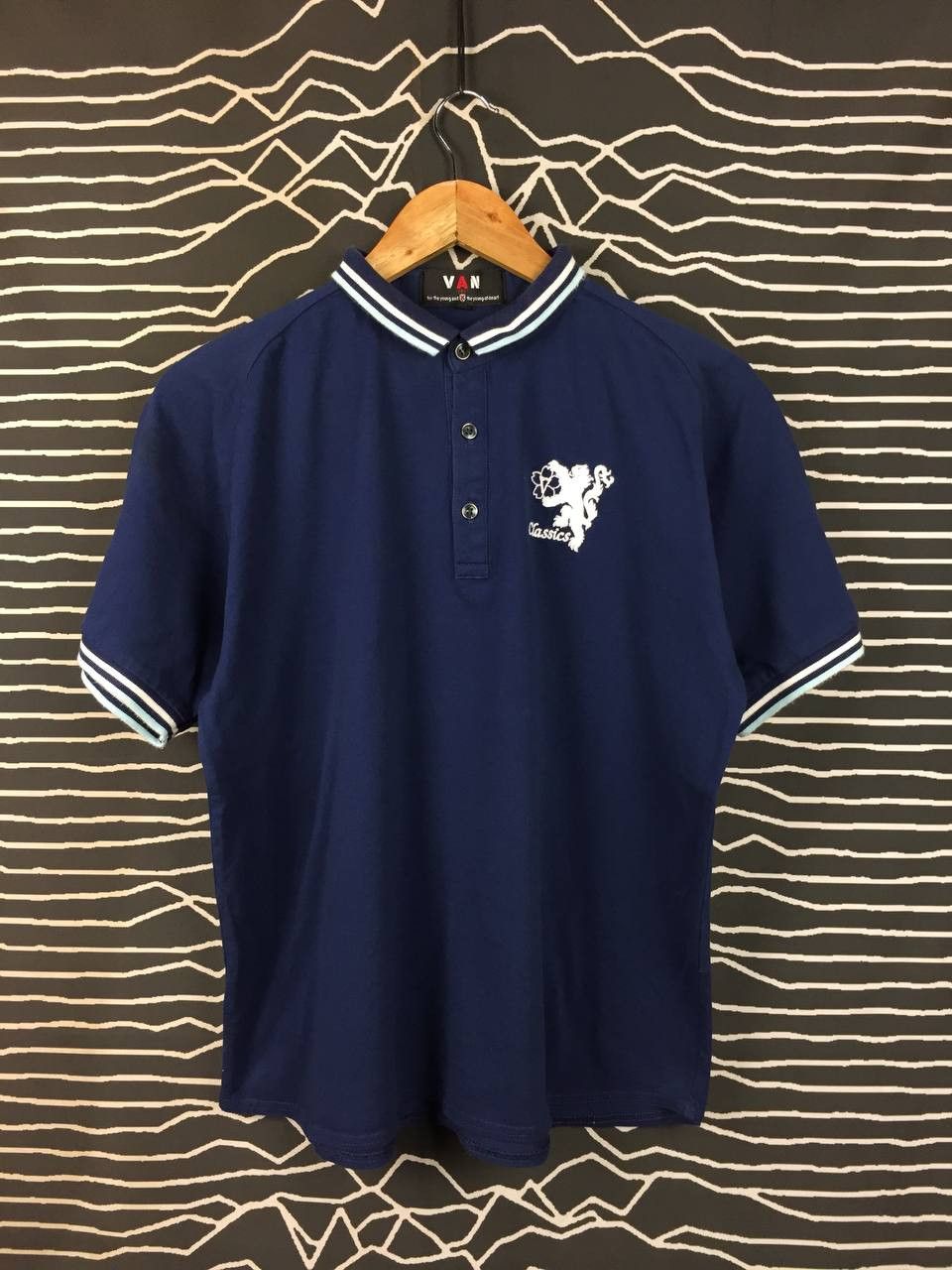 Japanese Brand VAN JAC Japan Embroidered Logo Tipped Mock Neck Polo Shirt Size US L / EU 52-54 / 3 - 1 Thumbnail