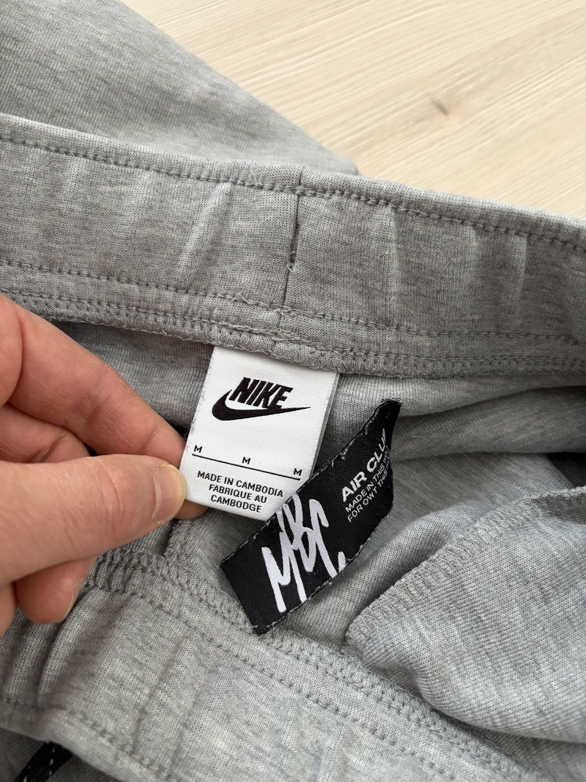 Nike Nike Tech Embroidered Joggers Sweatpants Size US 32 / EU 48 - 5 Thumbnail