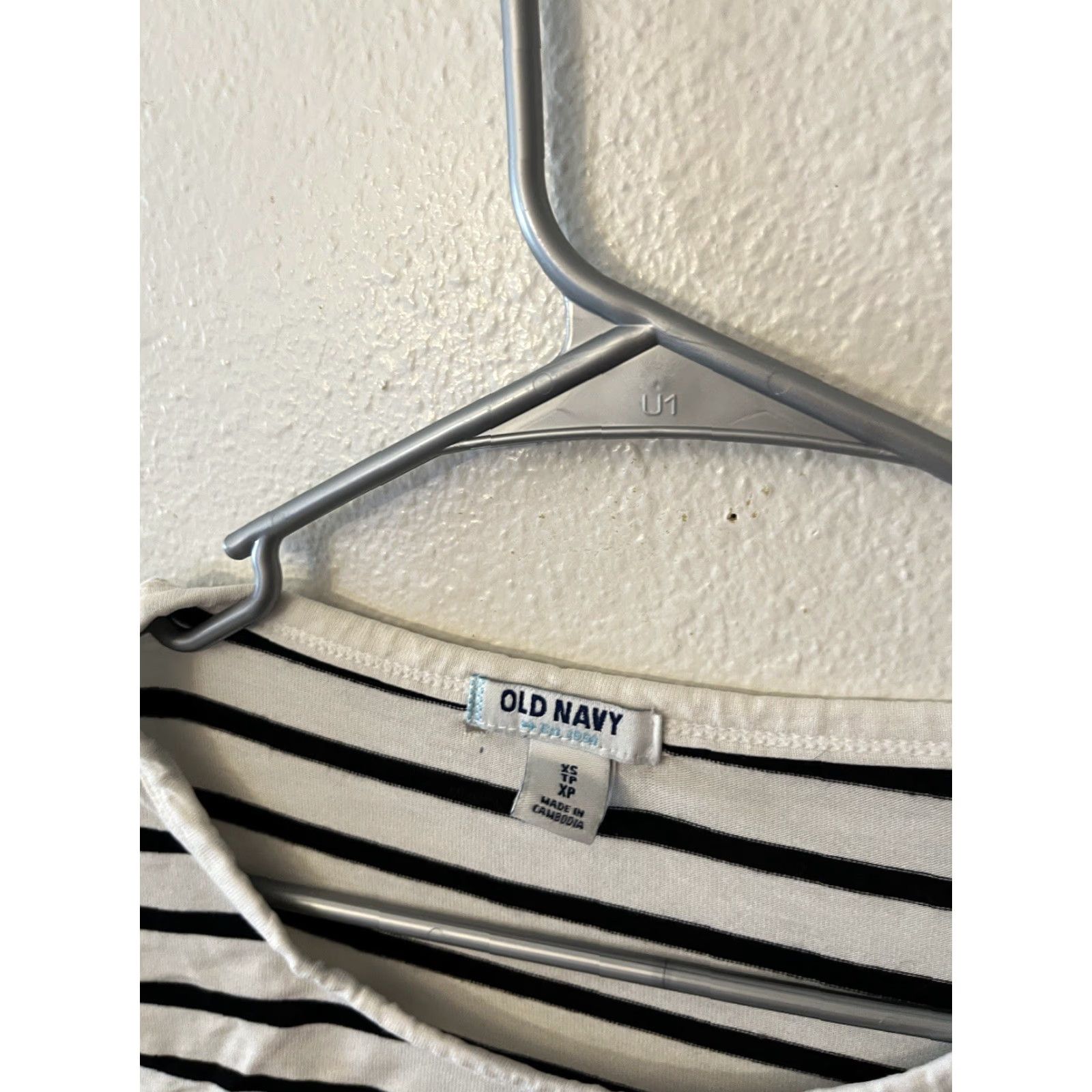 Old Navy Old Navy Shirt Women XS Black & White Striped Crew Neck Long Sleeve Pullover Regular Fit Casual Womens Size XS / US 0-2 / IT 36-38 - 2 Thumbnail