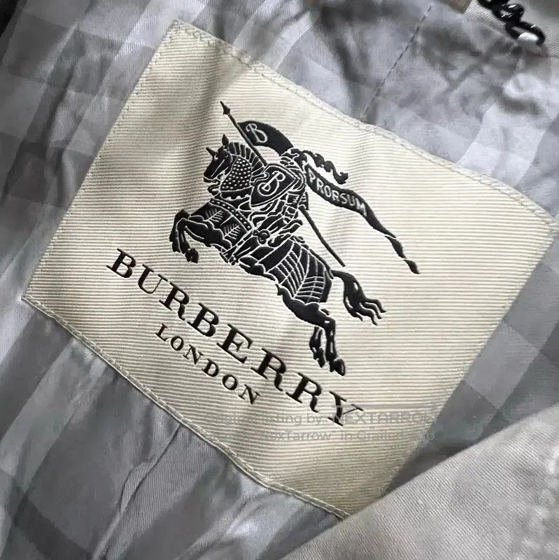Burberry Burberry Women's Cotton Cropped Jacket. Size XXS / US 00 / IT 34 - 4 Thumbnail