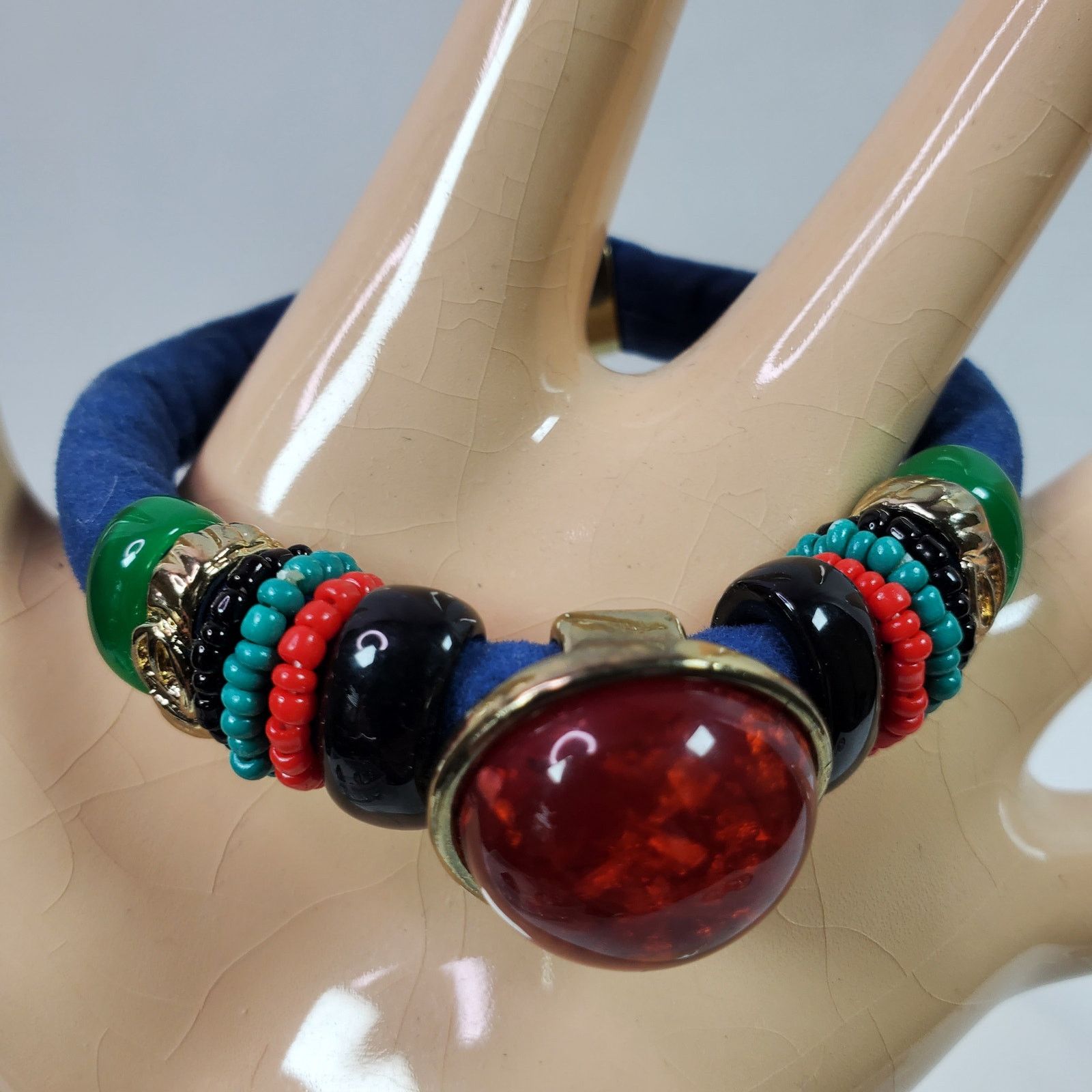 The Unbranded Brand Hippie Style Cloth & Bead Bracelet 8.25 Inch Mag Clasp Size ONE SIZE - 1 Thumbnail