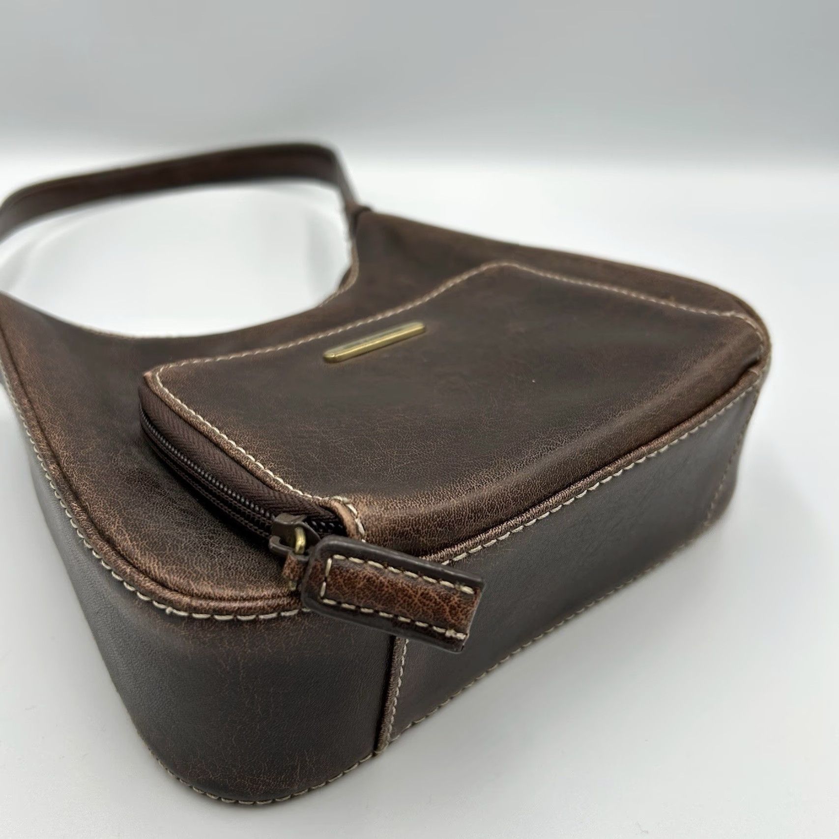 CO VINTAGE Nine & Co Shoulder Bag Small Brown Leather Women Womens Small Brown Solid Leather Bag Size ONE SIZE - 4 Thumbnail