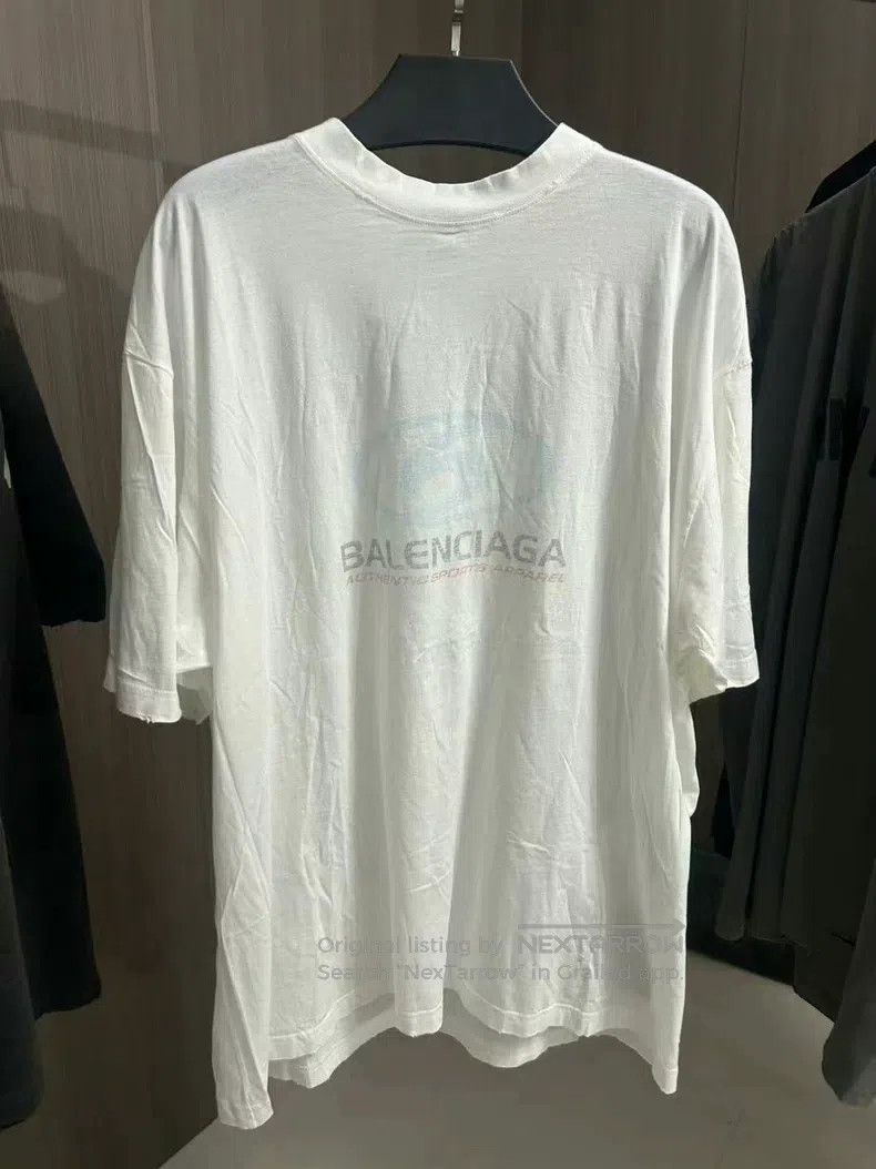 Other Balenciaga White Wave Blurred Short Sleeve Size US L / EU 52-54 / 3 - 1 Thumbnail